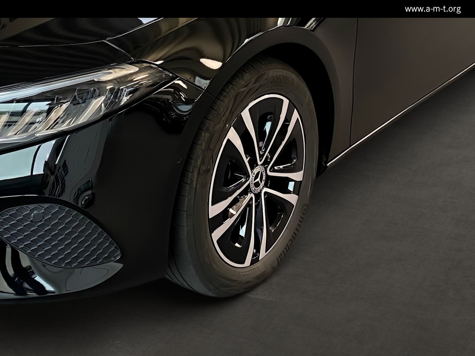 Mercedes-Benz A 200 Progressive Line - Samsaru's Car Outlet
