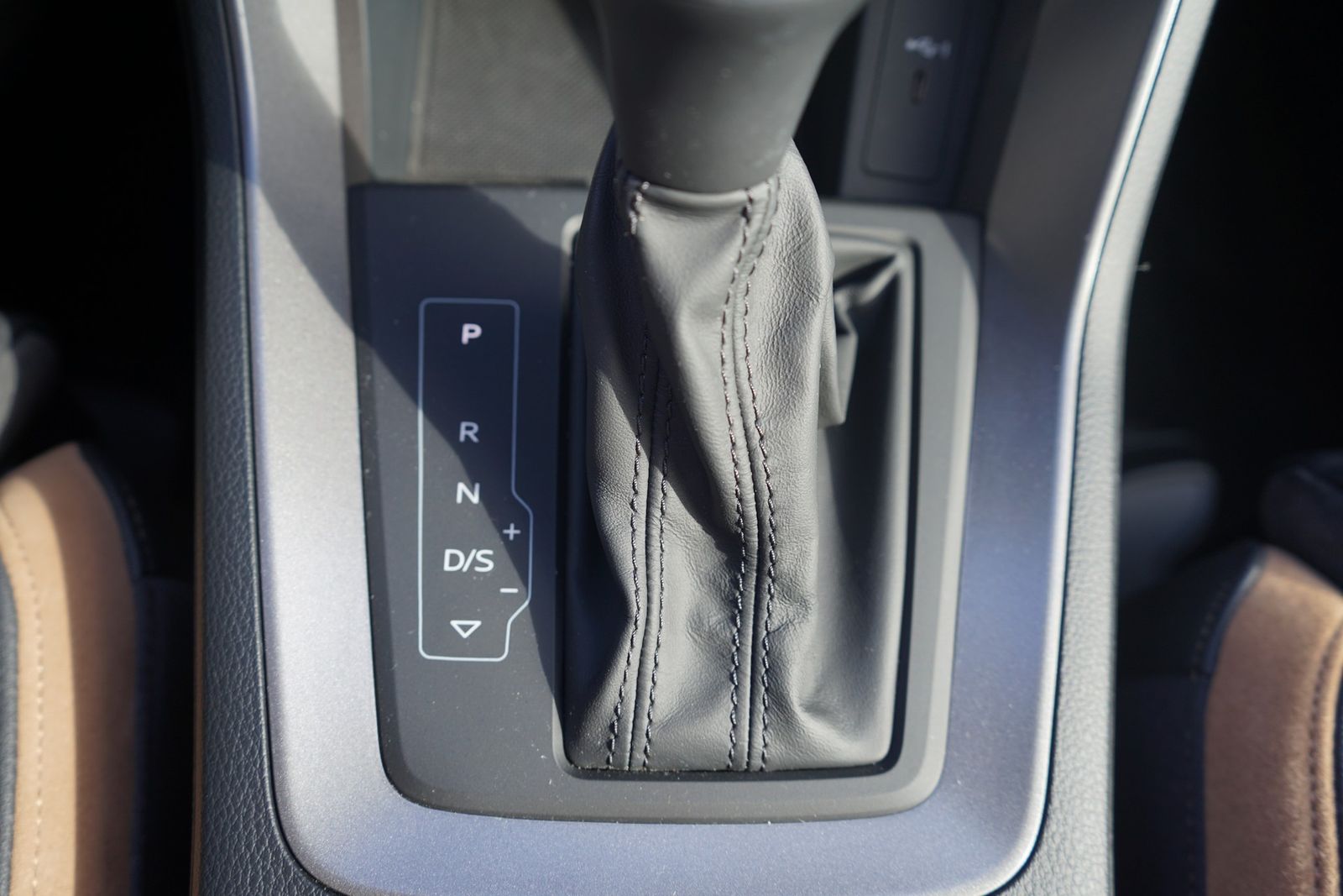 Audi Q3 35 2.0 TDI quattro S line - Samsaru's Car Outlet