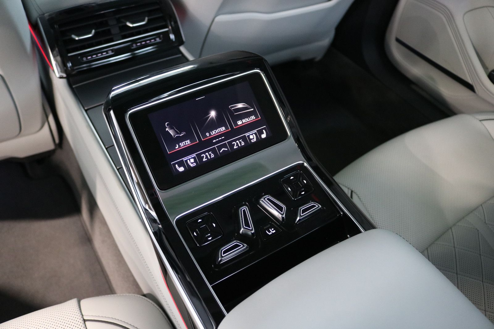 Audi A8 L 60 TFSI S line - Samsaru's Car Outlet