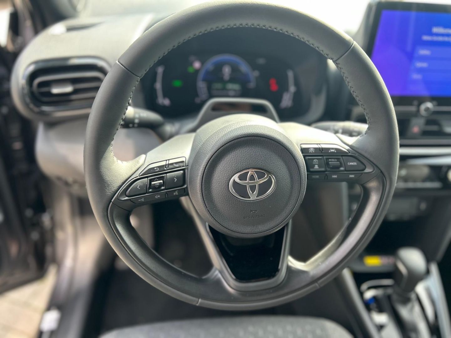 Toyota Yaris Cross Teamplayer Hybrid Safety Winter Pake