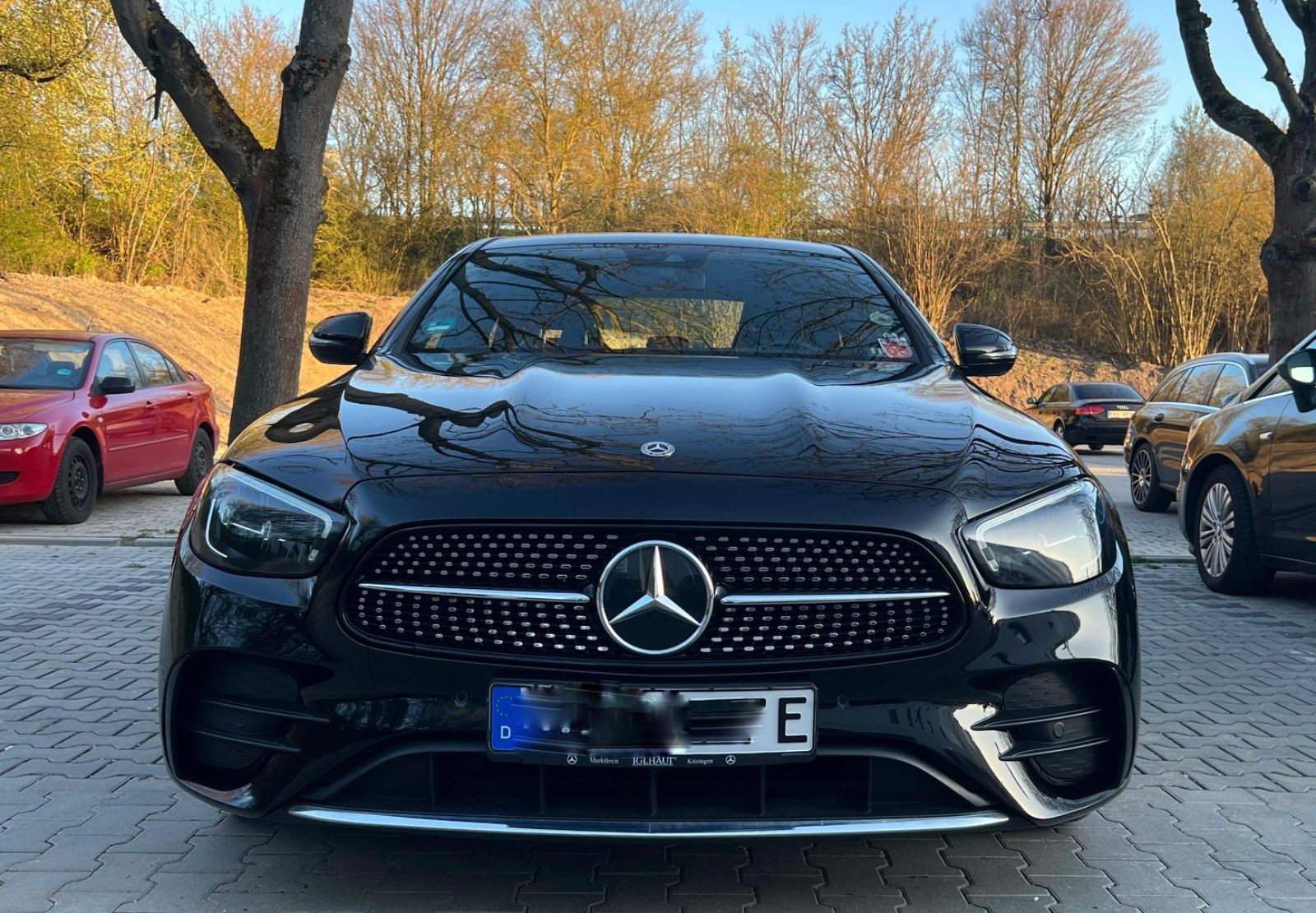 Mercedes-Benz E 300 de AMG - Samsaru's Car Outlet