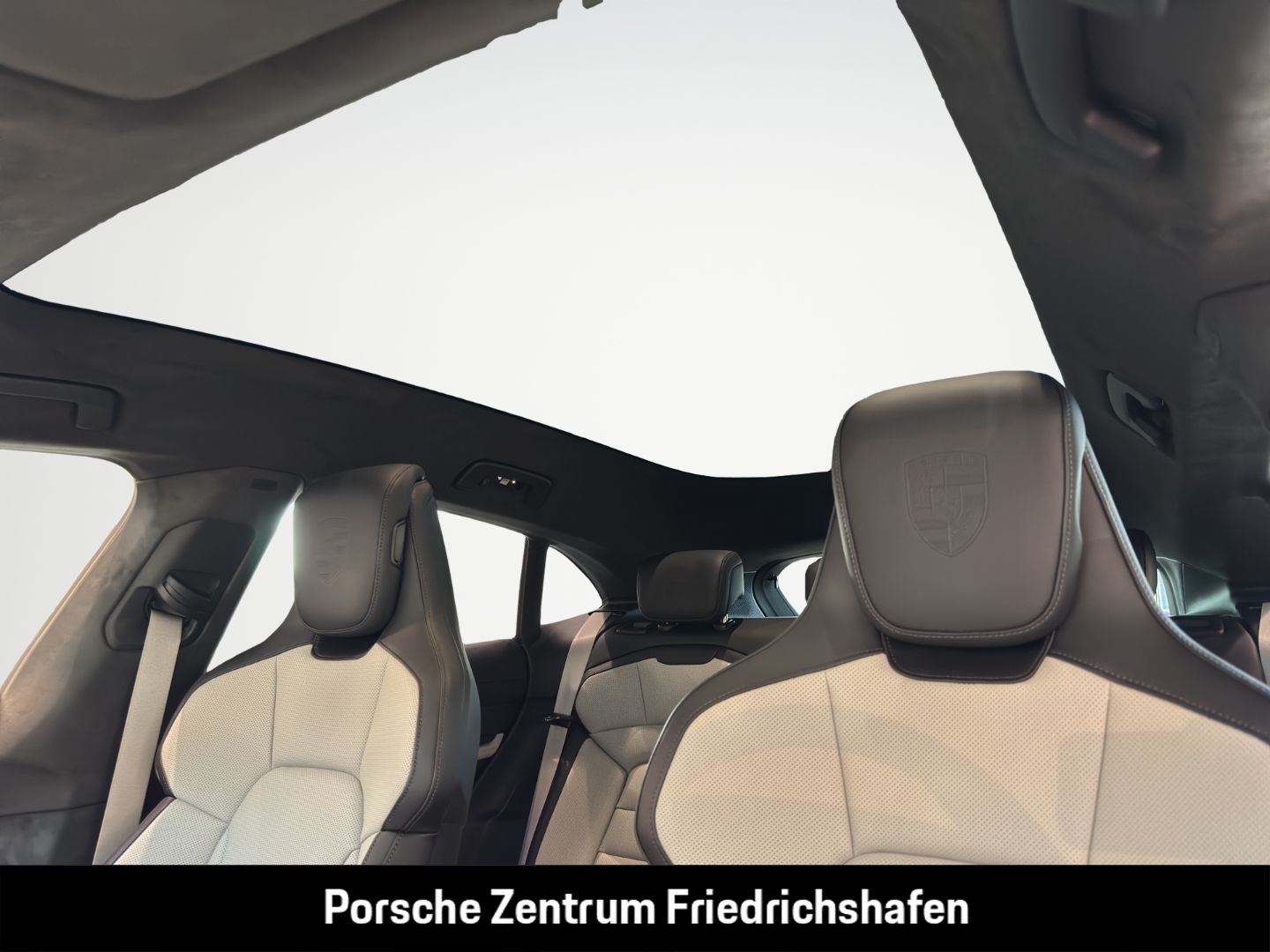 Porsche Taycan Turbo Sport Turismo InnoDrive Head-Up HUD