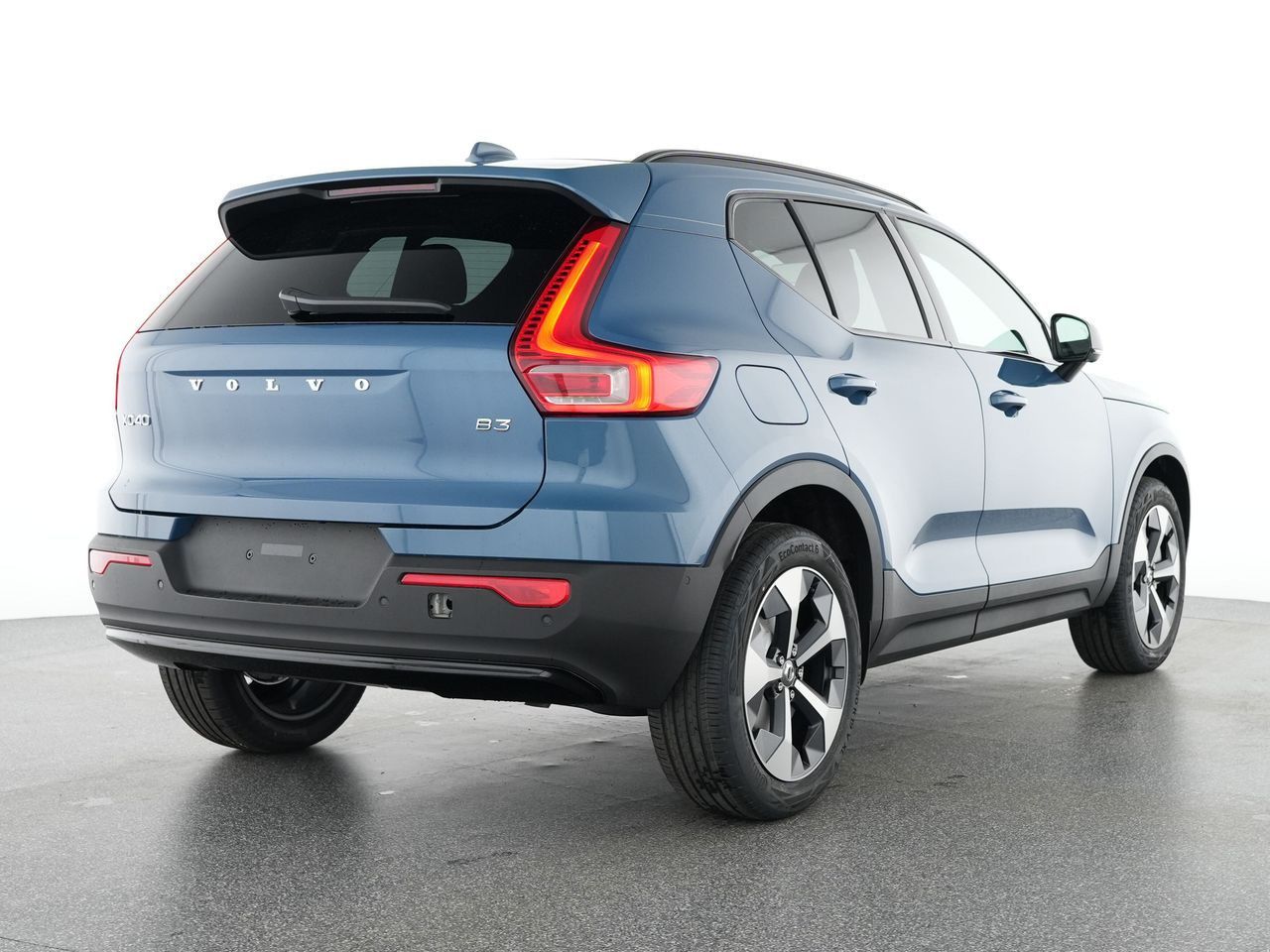 Volvo XC40 B3 Plus Dark 2WD !!!ACC+PIXEL-LED+FSH!!!