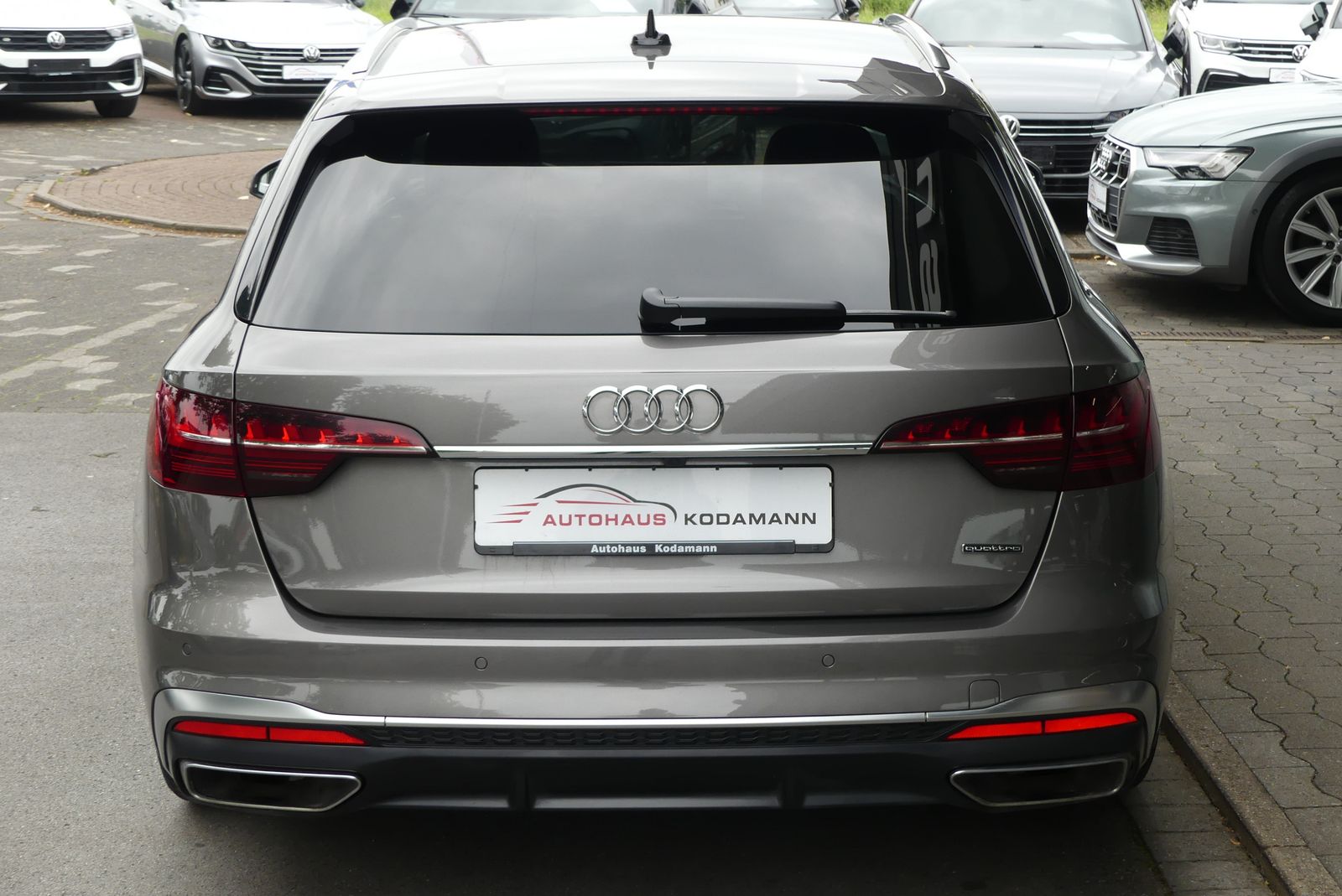 Audi A4 40 TFSI quattro S-Line - Samsaru's Car Outlet