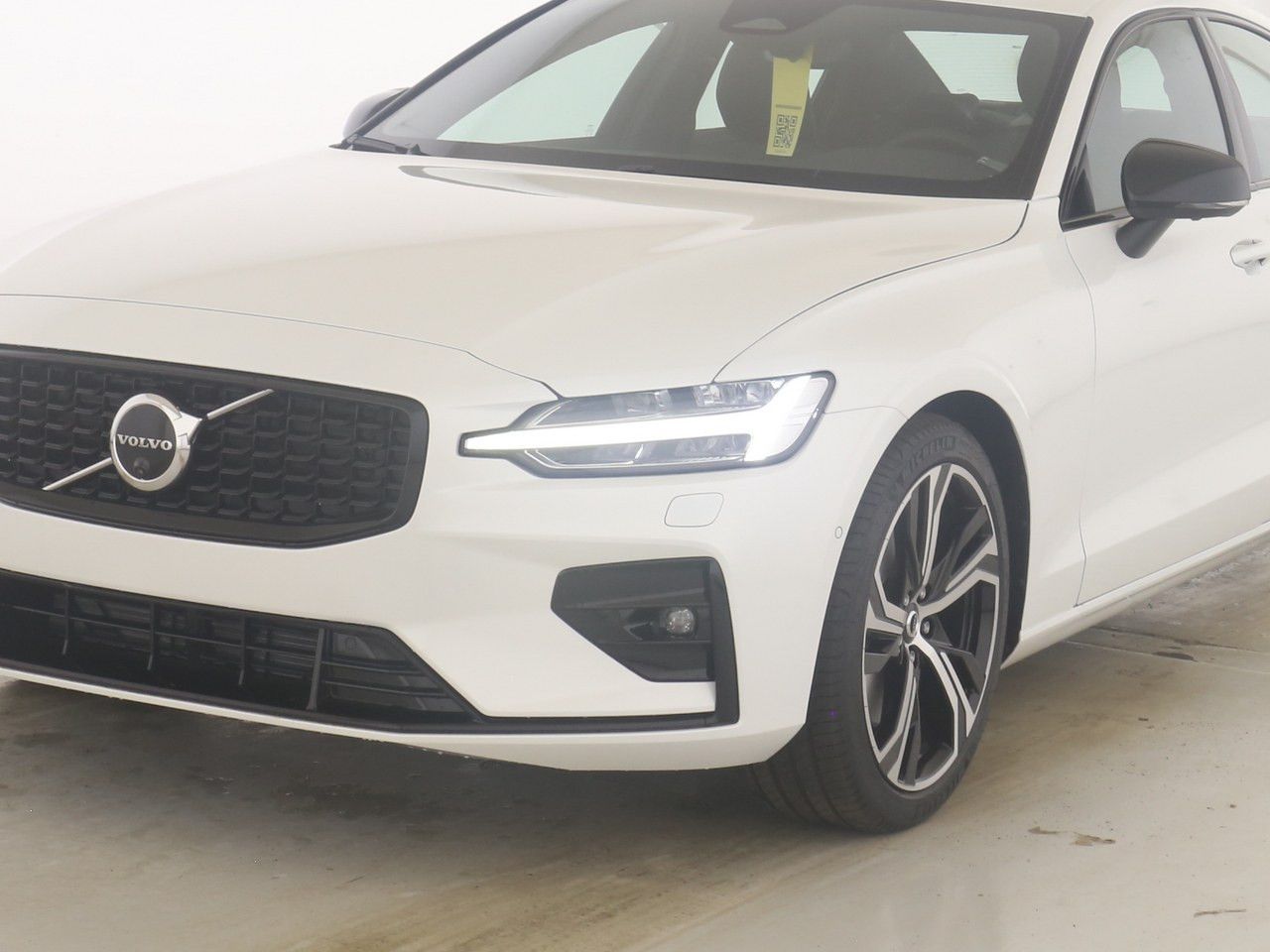 Volvo S60 B4 Plus Dark !!STANDHZG.+PANO+360°+ACC+BLIS!