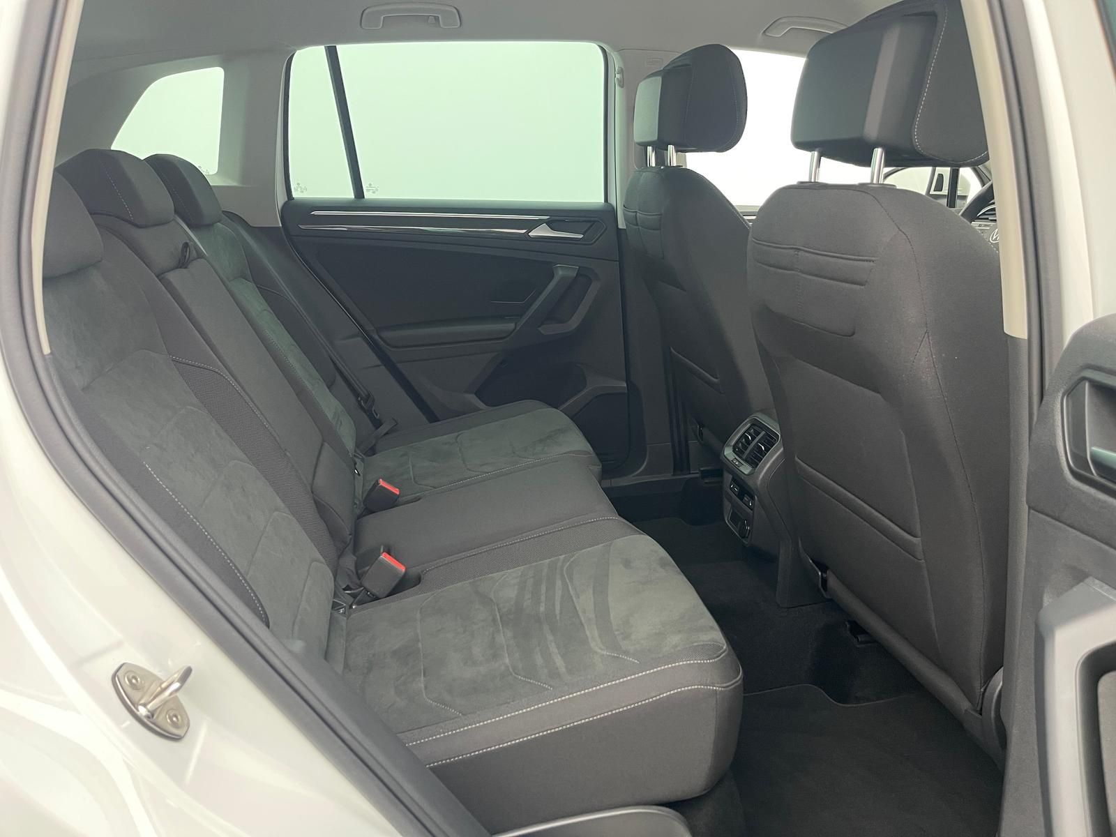 Volkswagen Tiguan Elegance eHybrid *HuD*MATRIX*AHK*ACC*KEY*