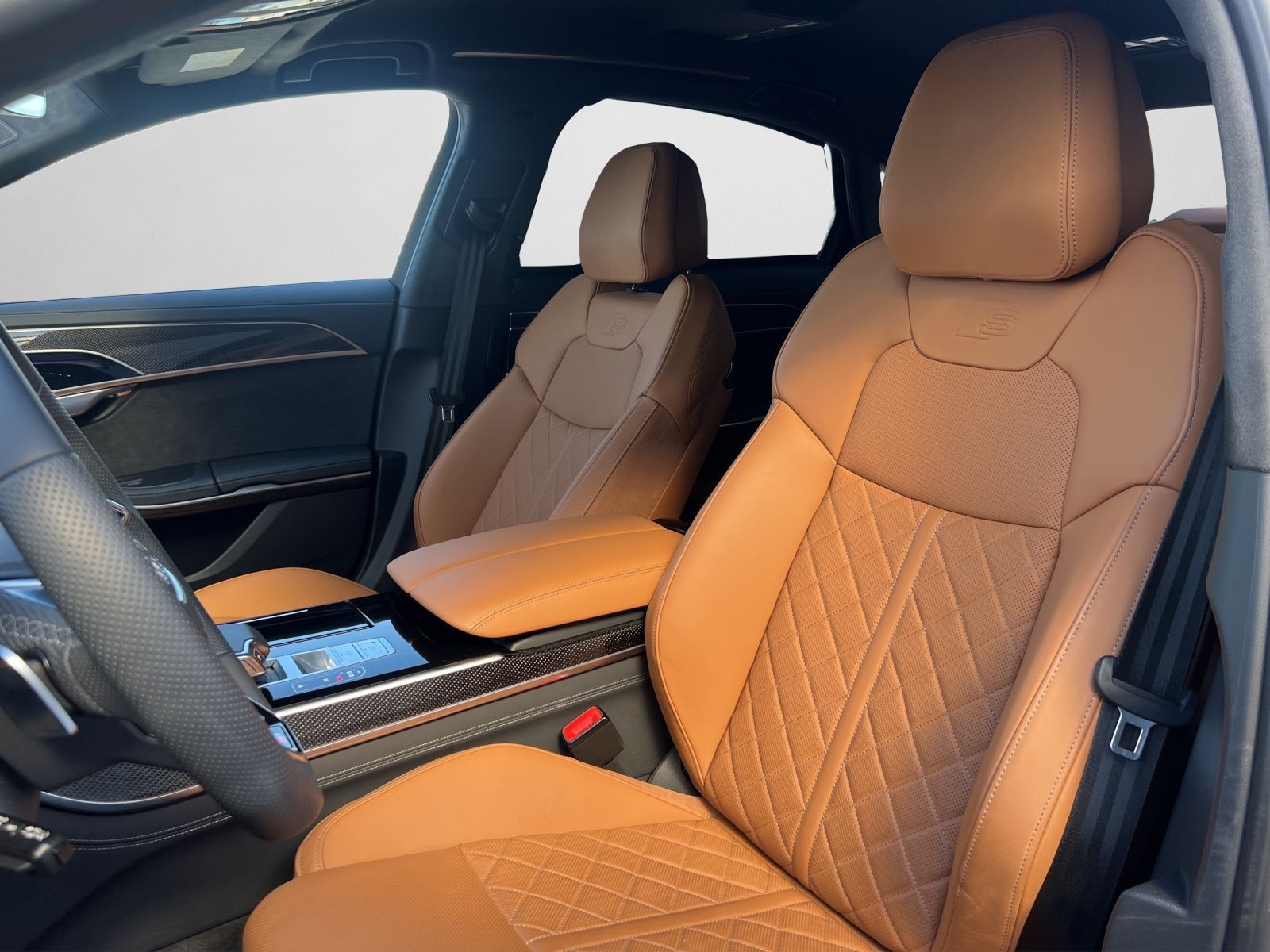Audi A8 L 60 TFSIe quattro S LINE - Samsaru's Car Outlet