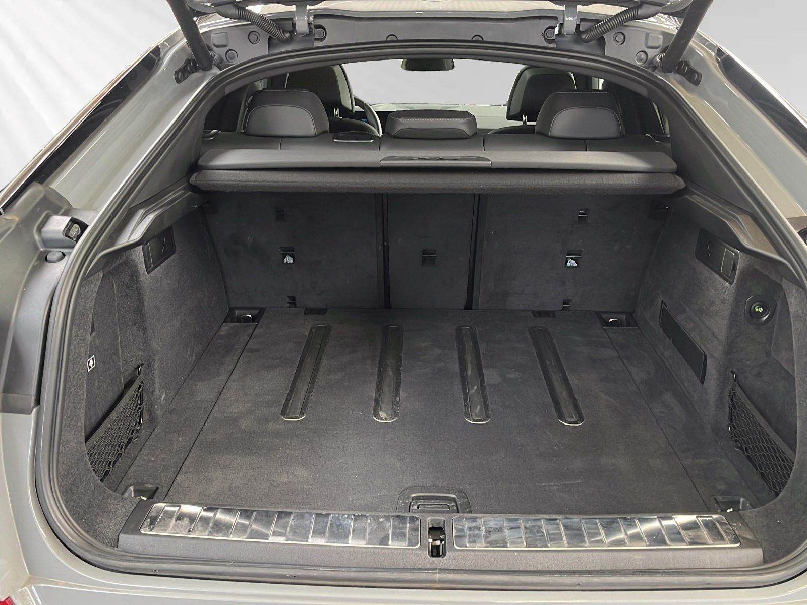BMW X6 xDrive30d Individual-Nardograu|Panorama|AHK