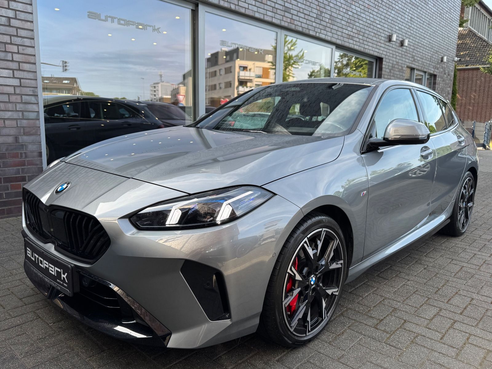 BMW 120i M SPORT PRO HEADUP 360° ACC Innovation 8xLM