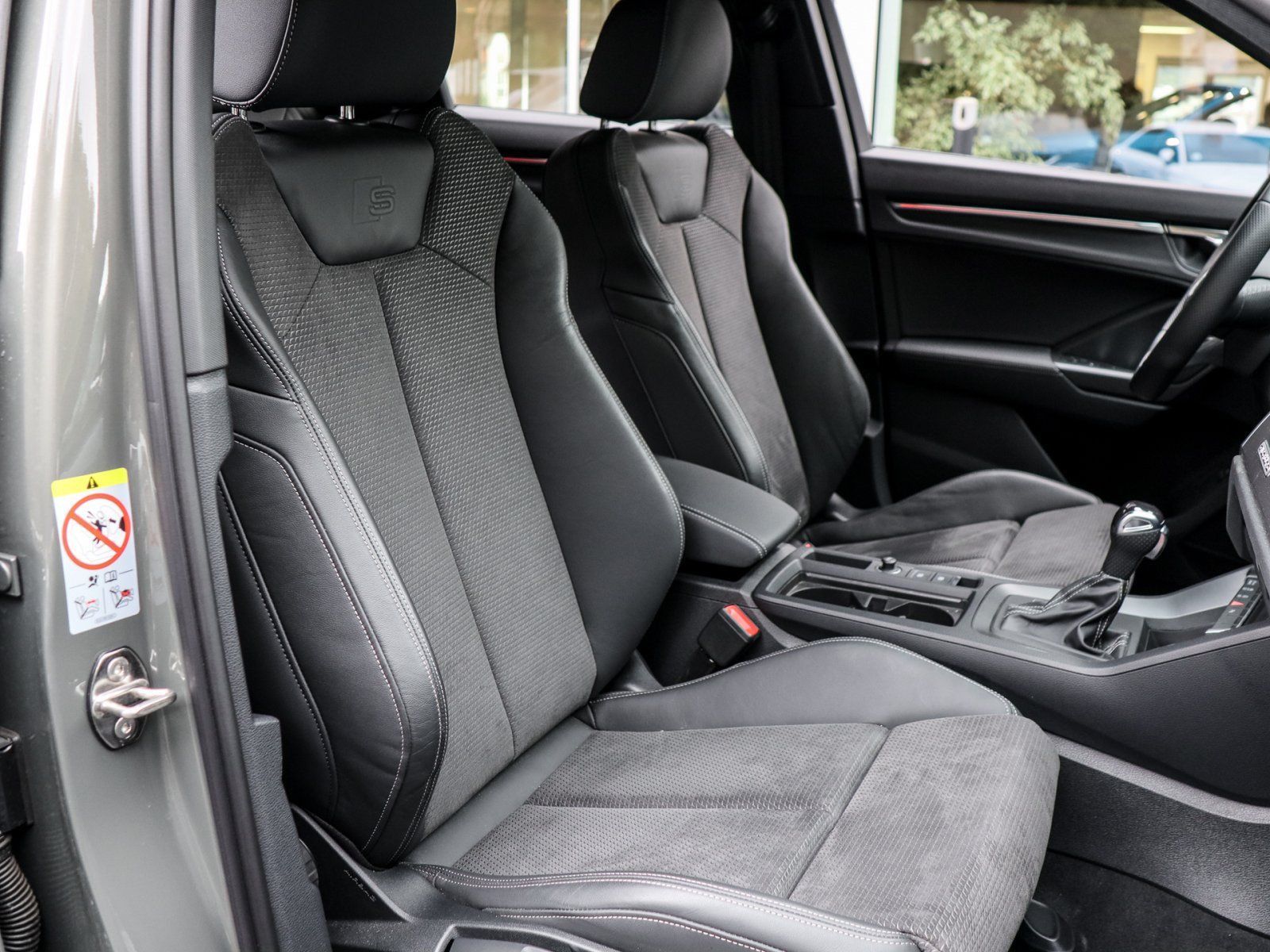 Audi Q3 40 TDI quattro S-Line - Samsaru's Car Outlet