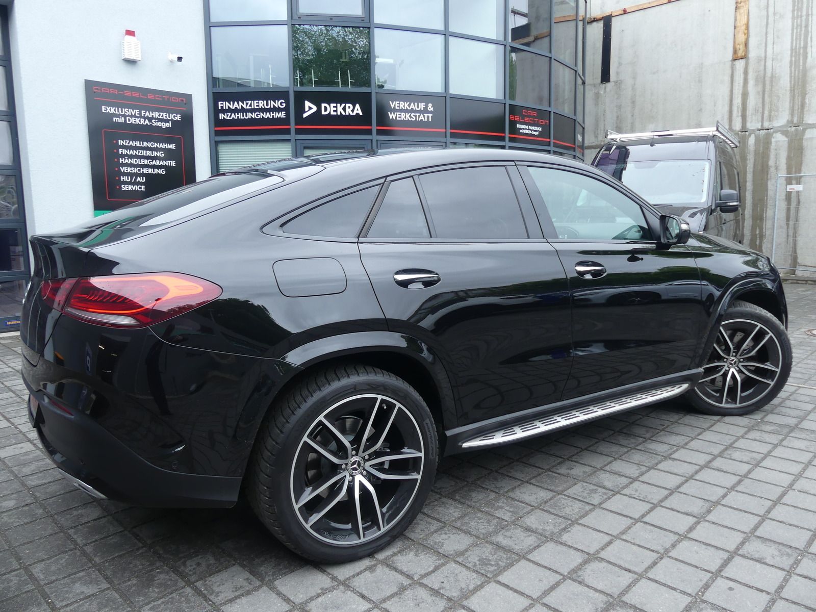 Mercedes-Benz GLE 400 d 4M Coupe AMG REARTV/PANO/22''/HEAD/BUR