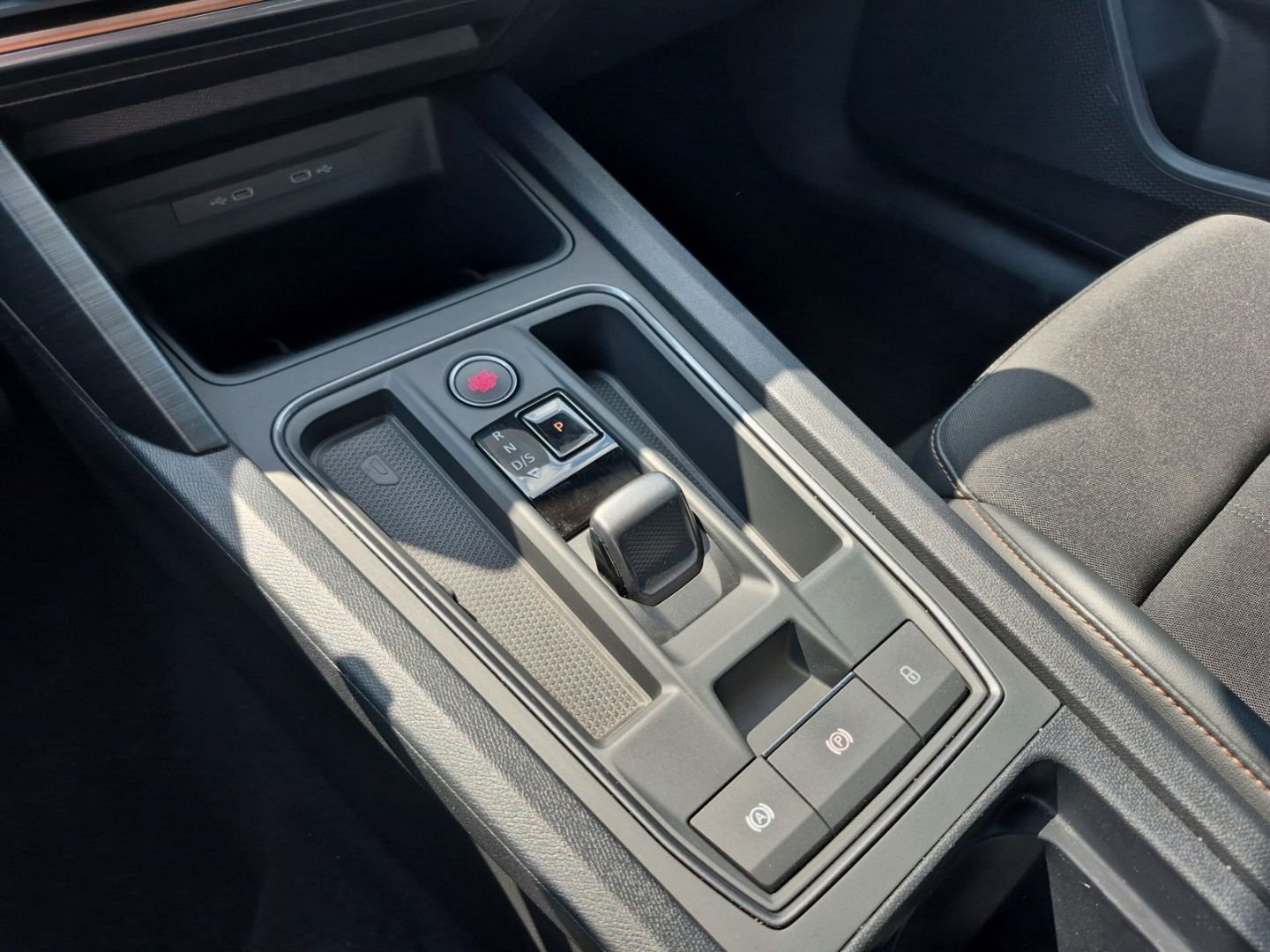 Cupra Leon 1.5 eTSI - Samsaru's Car Outlet