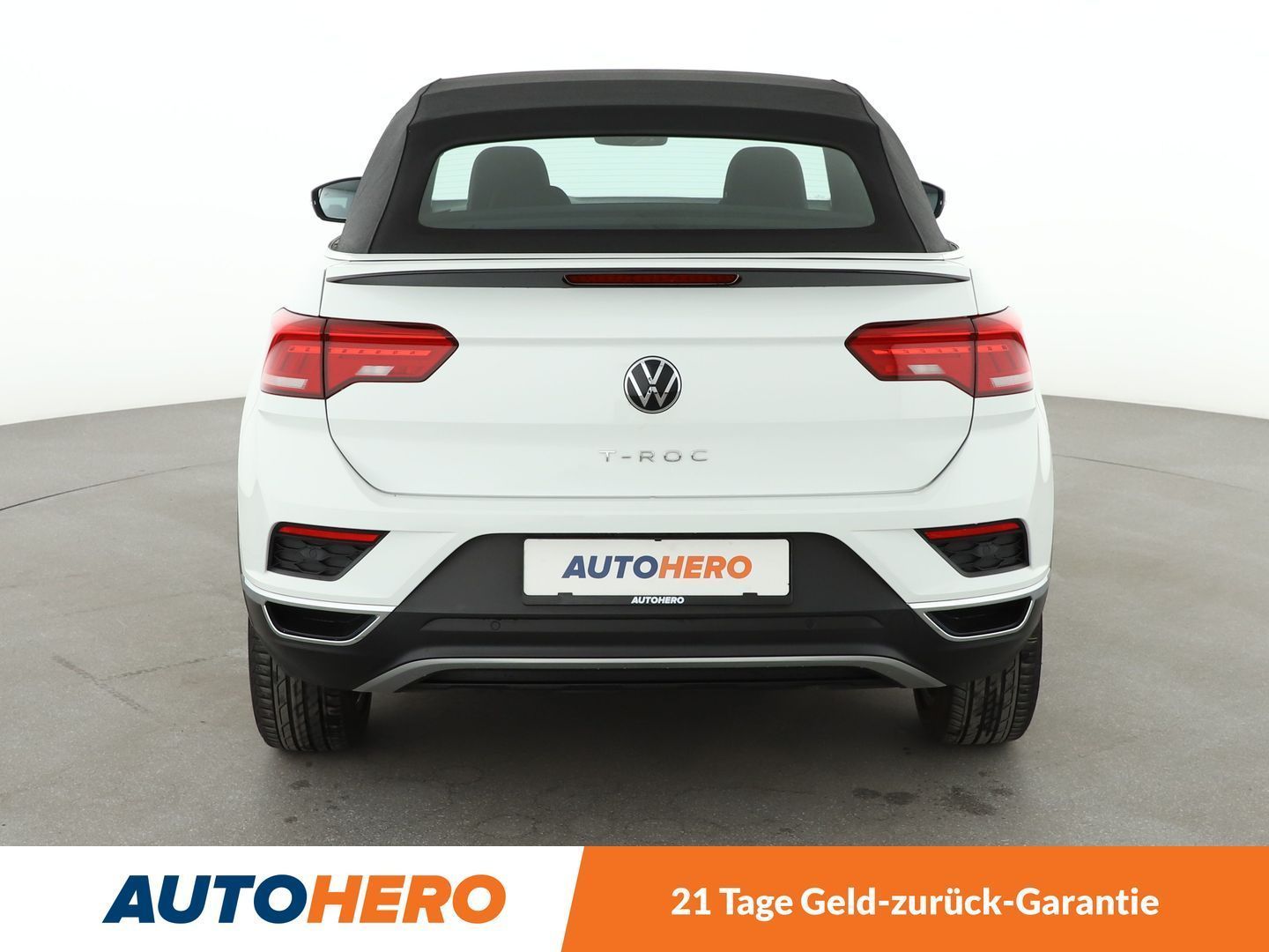 Volkswagen T-Roc 1.5 TSI ACT Style - Samsaru's Car Outlet