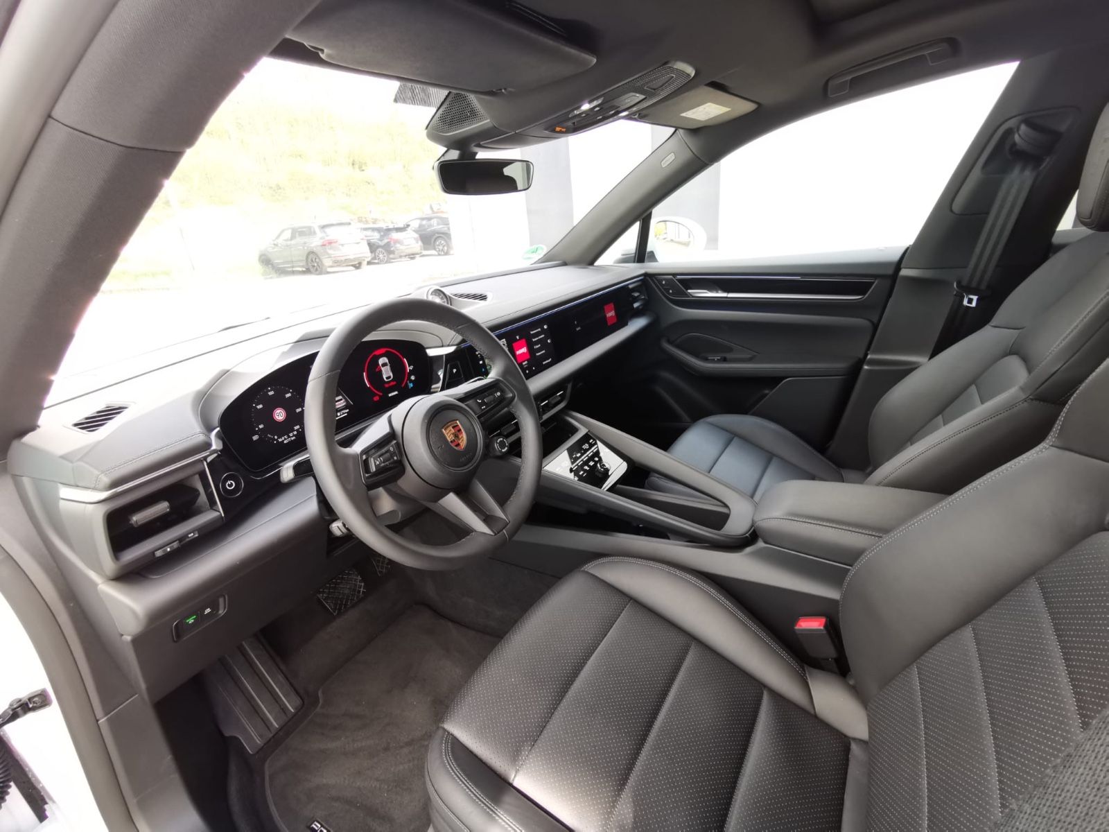 Porsche Macan 4 - Samsaru's Car Outlet