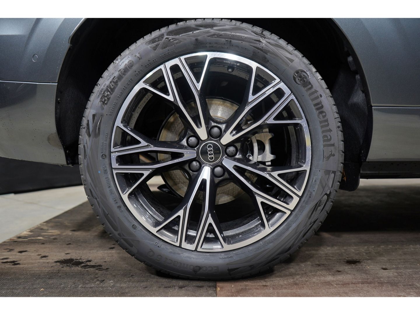 Audi Q3 SUV e-hybrid Tech Plus S line ACC 19-Zoll KAM