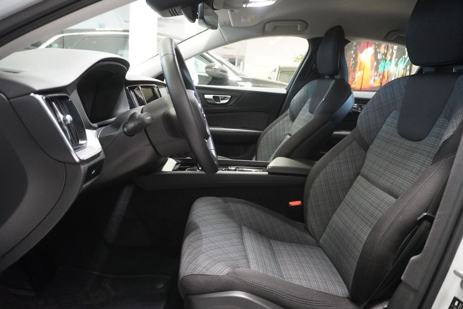 Volvo S60 B4 7DCT CORE Kamera/LED