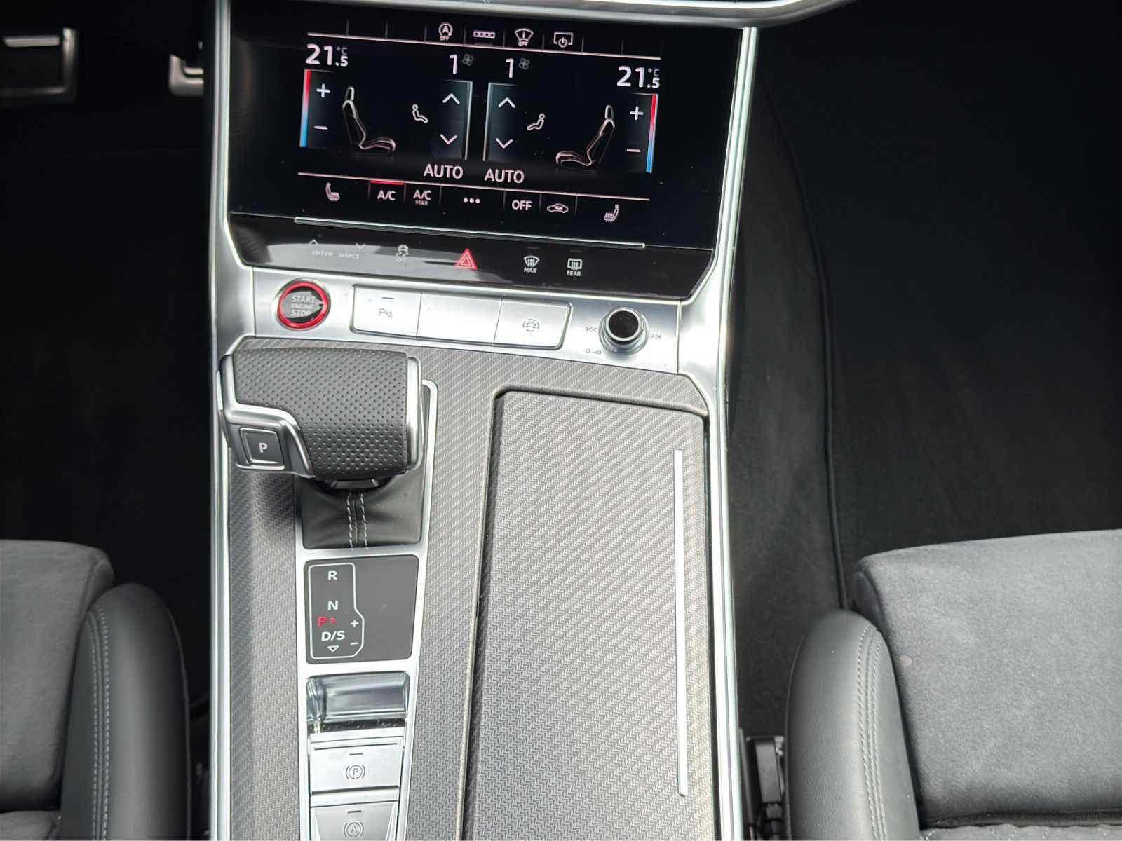 Audi RS 6 Avant 4.0 TFSI quattro LED/LEDER/HUD/AIR SU