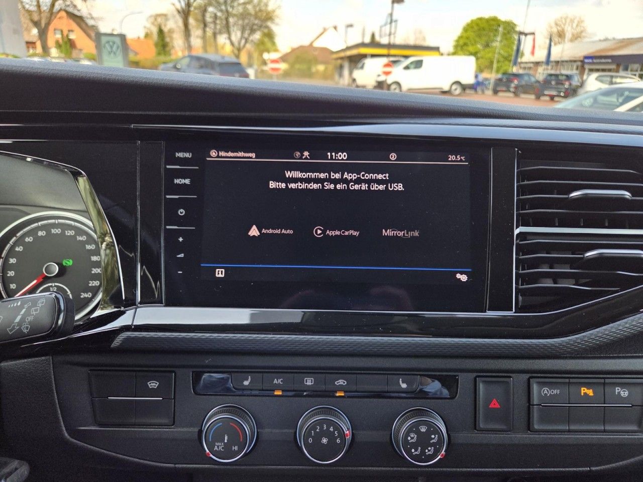 Volkswagen T6.1 TDI Multivan Comfortline - Samsaru's Car Outlet