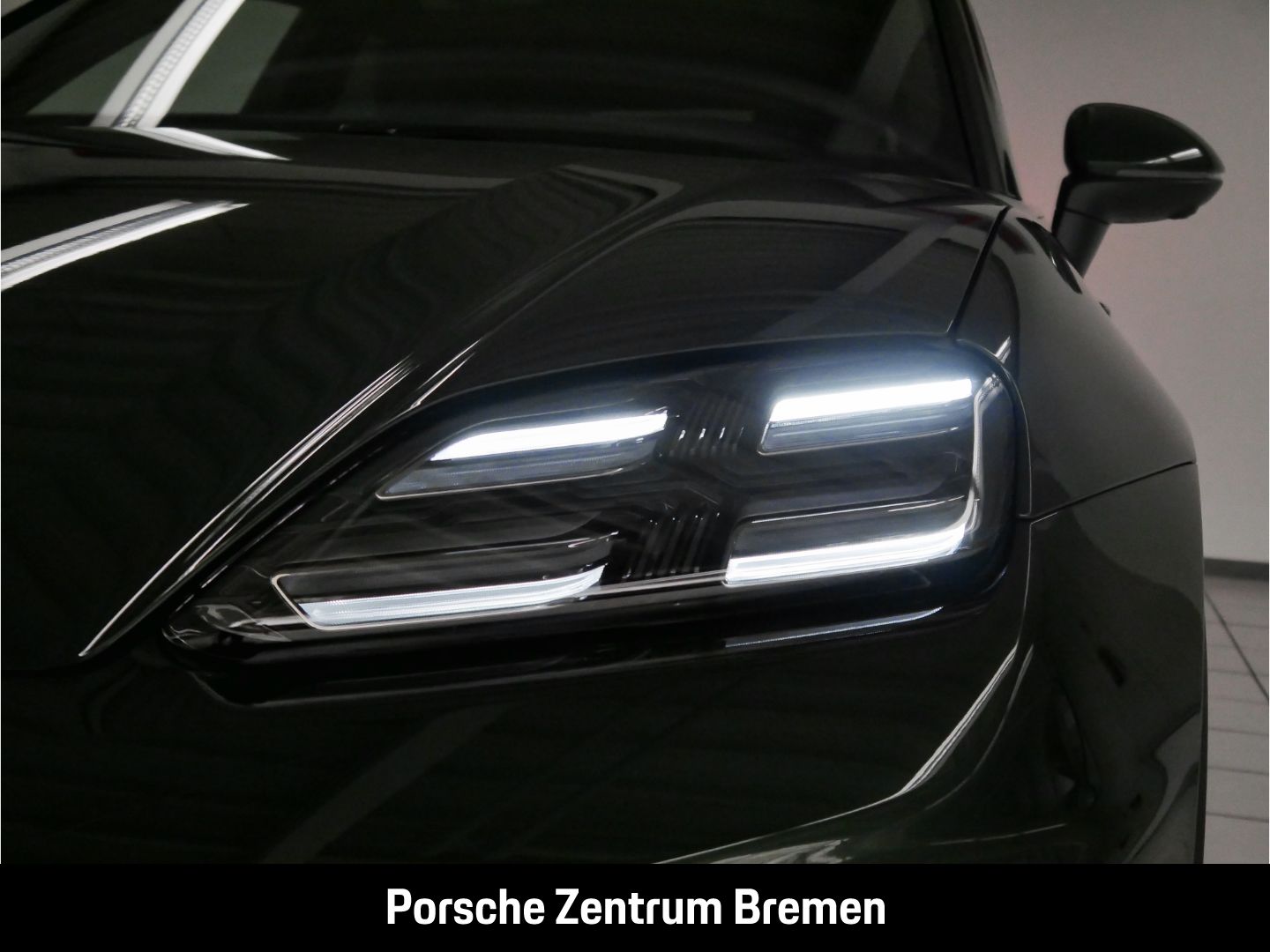 Porsche Macan 4 S Burmester Pano InnoDrive Luftfederung