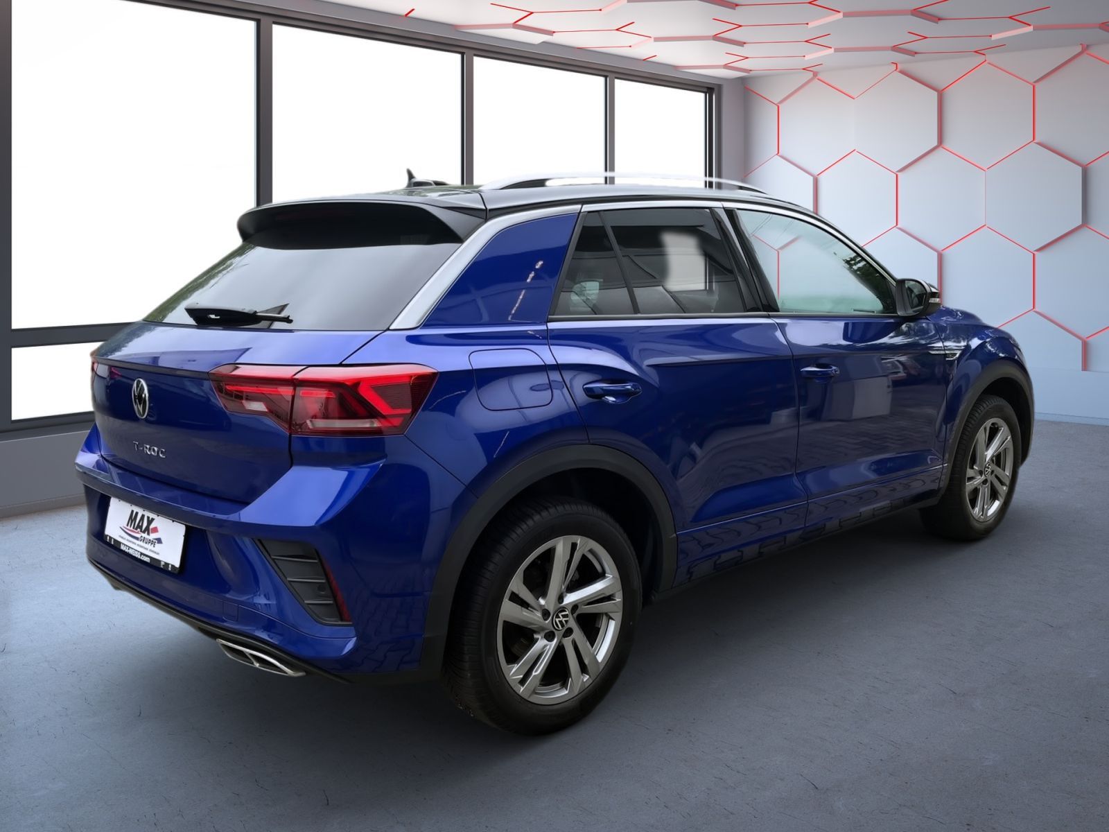 Volkswagen T-Roc 1.0 TSI R-LINE - Samsaru's Car Outlet