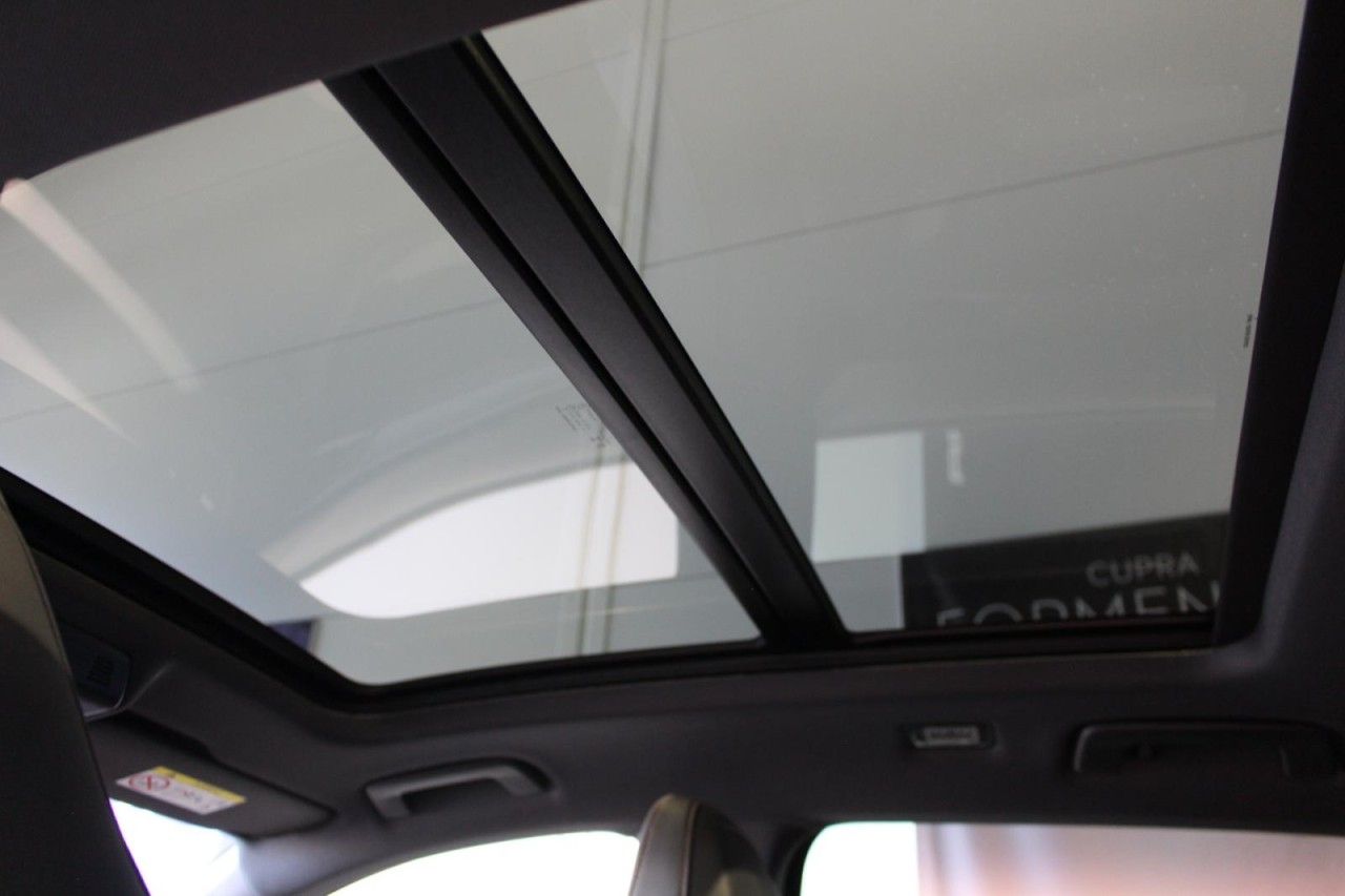 Cupra Formentor VZ 4Drive AHK+elSITZ+PANO+elHK+CARPLAY