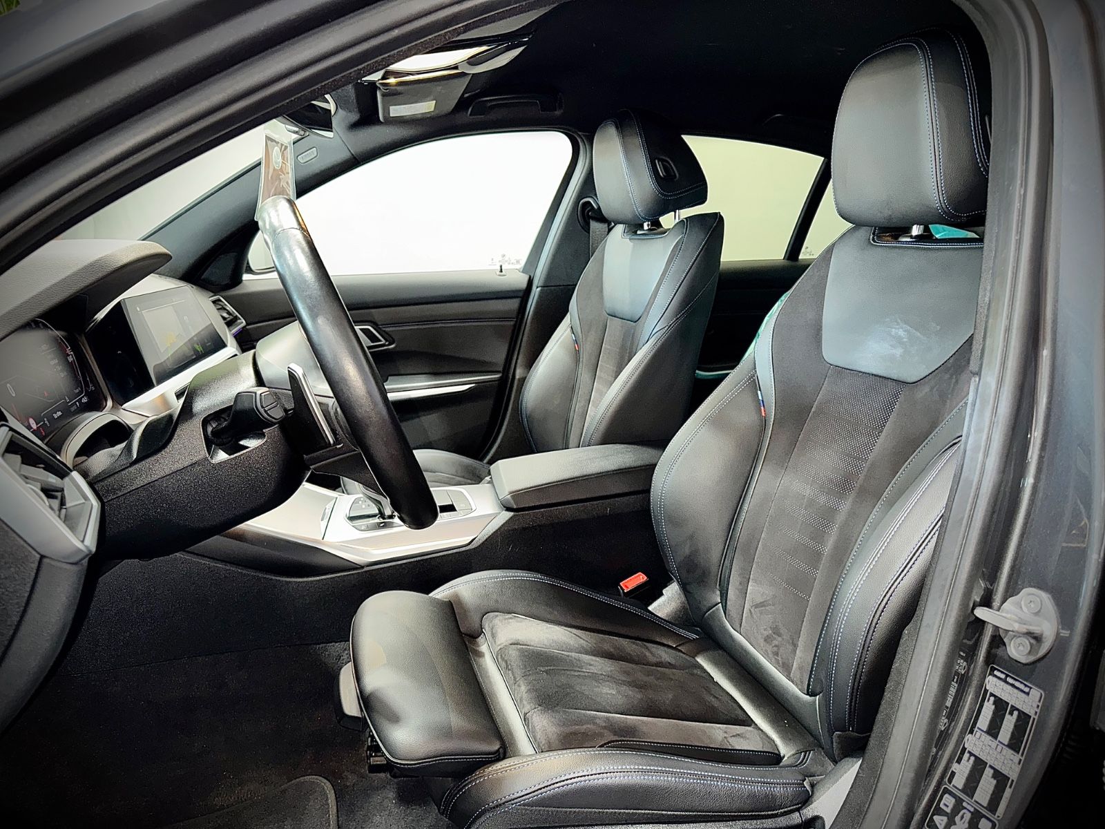 BMW 320d xDrive M Sport - Samsaru's Car Outlet