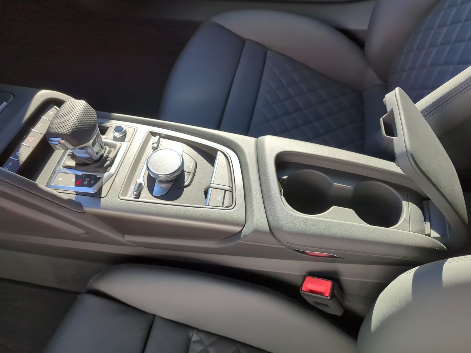 Audi R8 Coupé V10 performance RWD - Samsaru's Car Outlet