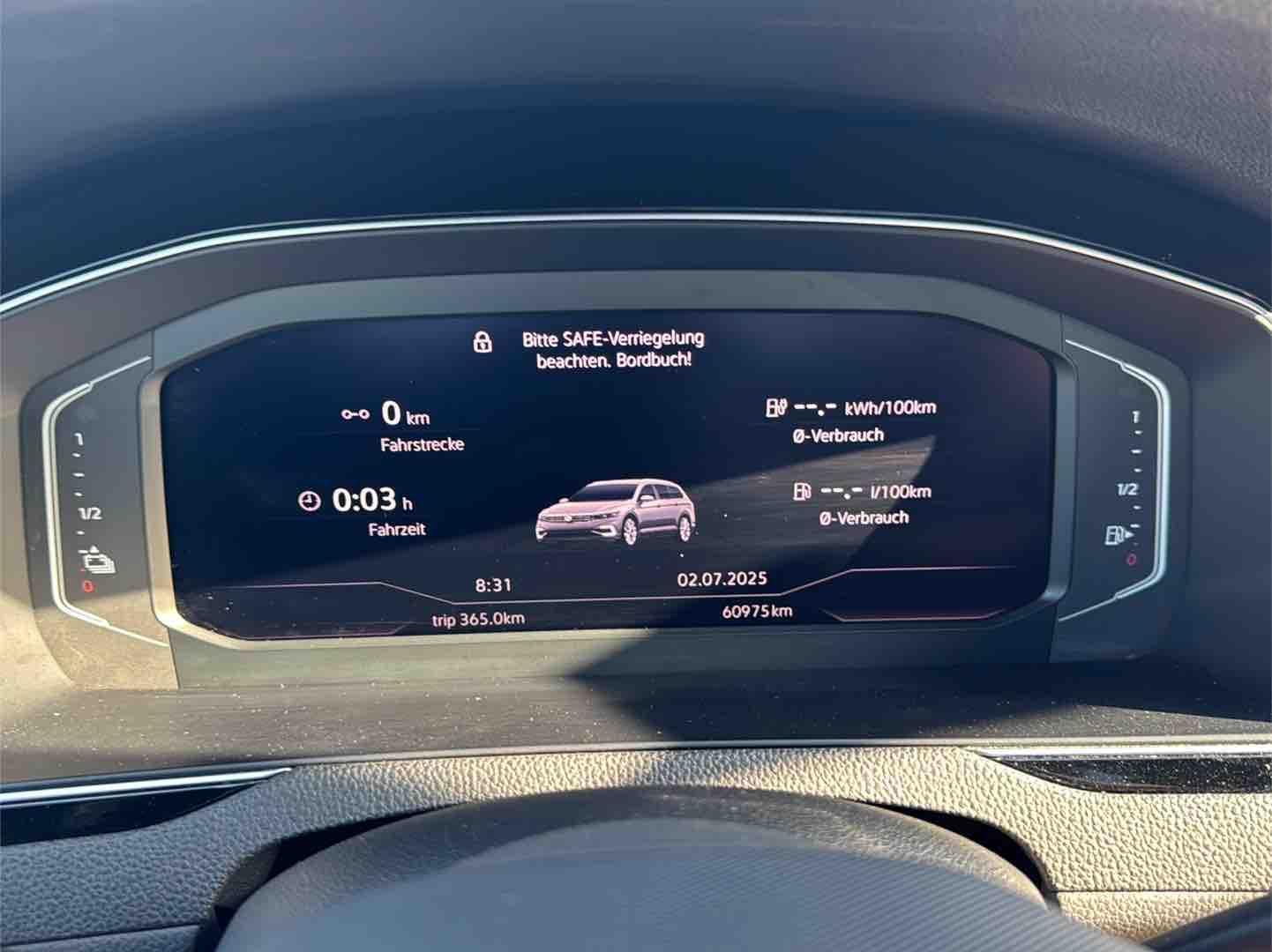 Volkswagen Passat Variant GTE - Samsaru's Car Outlet