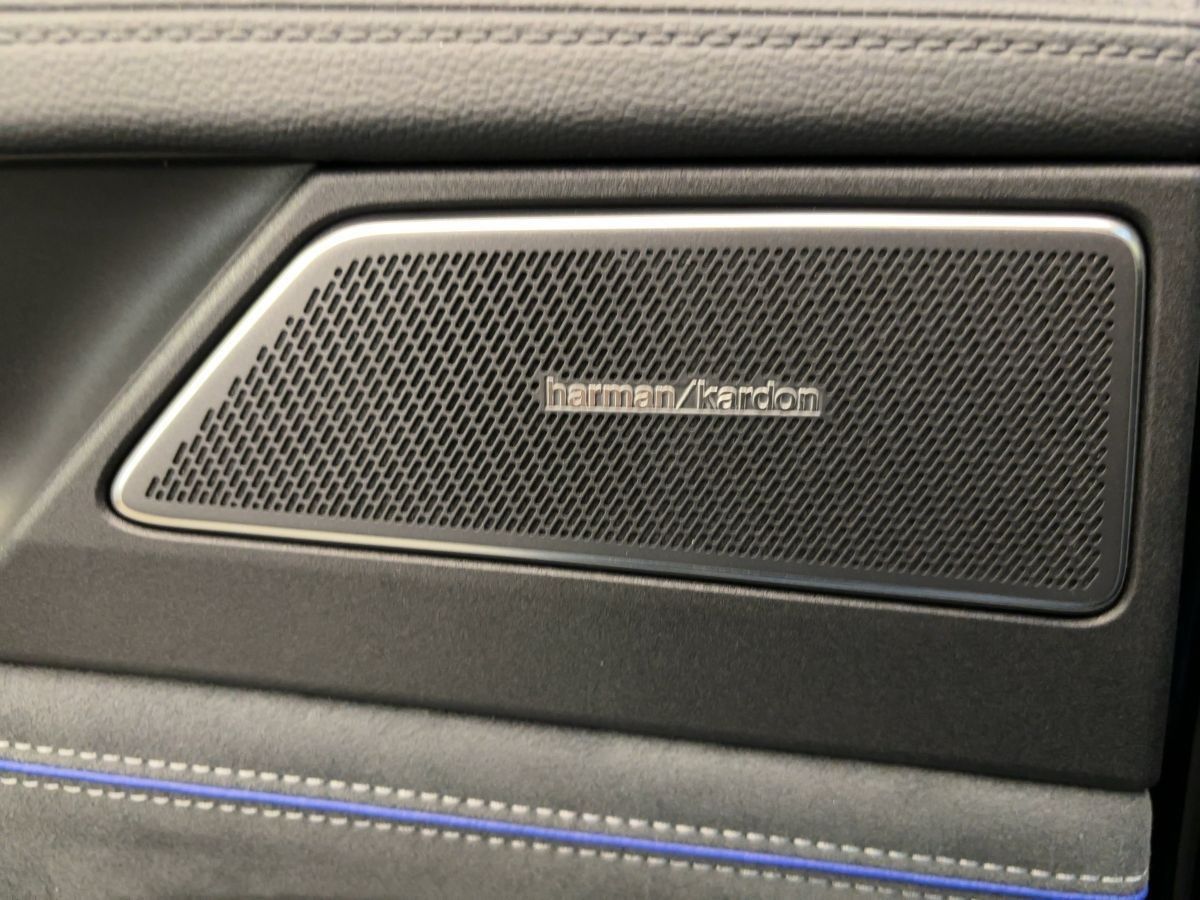Volkswagen Passat Variant 1.5 eHybrid R-Line AHZV SIGNATURE