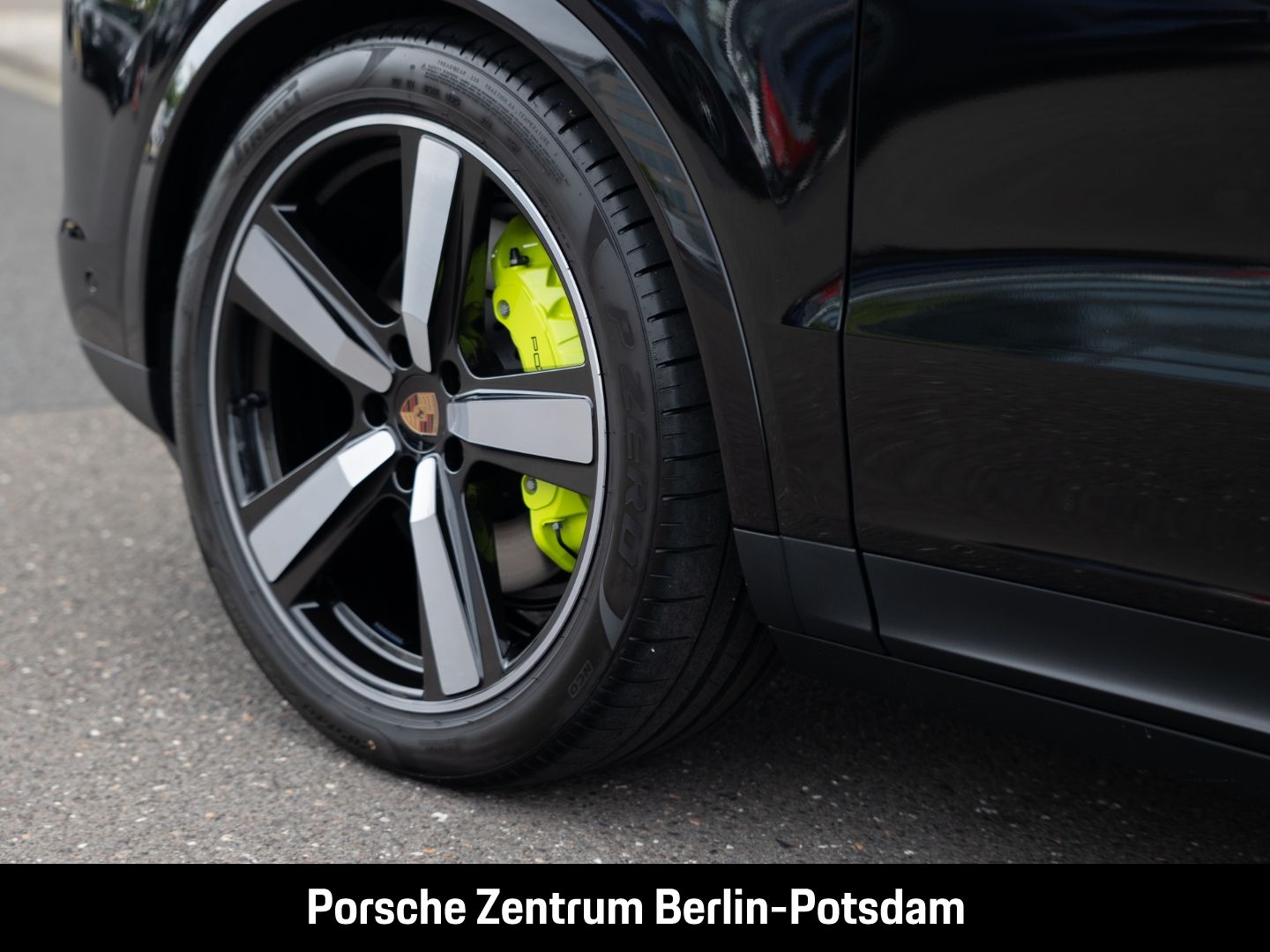 Porsche Cayenne E-Hybrid Coupe BOSE Sportabgasanlage LED