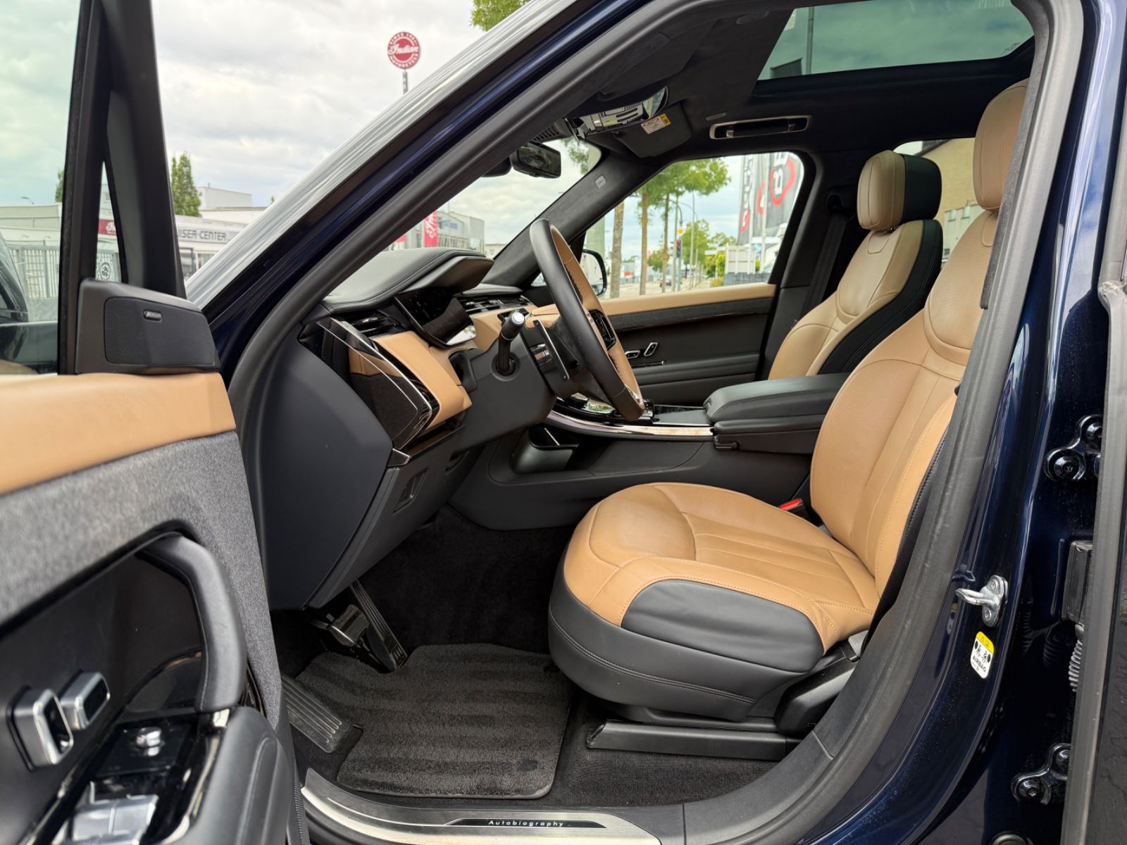 Range Rover Sport Autobiography - Samsaru's Car Outlet
