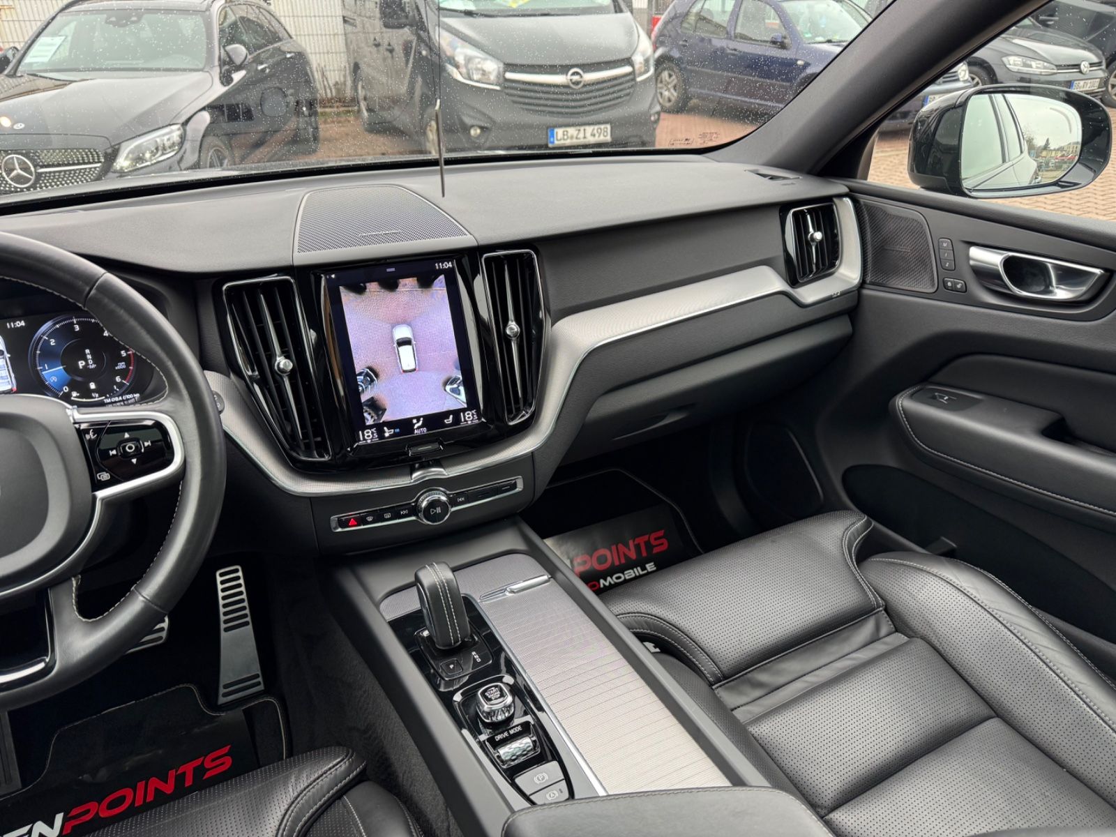 Volvo XC60 R Design AWD - Samsaru's Car Outlet