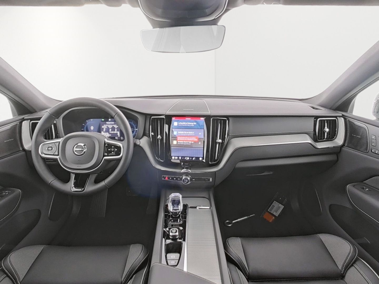 Volvo XC60 T6 Ultra Black Edition Recharge Plug-In Hyb