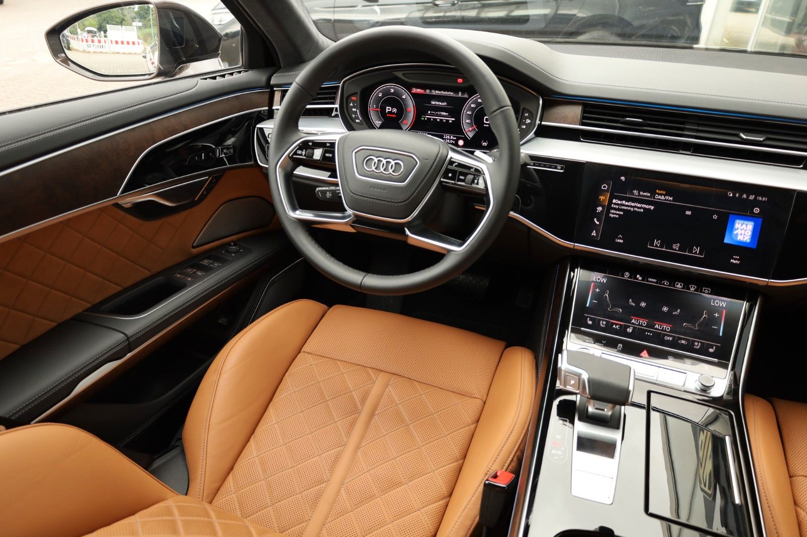 Audi A8 50 TDI Lang Exclusive - Samsaru's Car Outlet