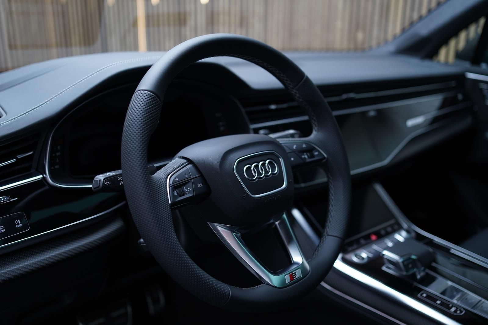 Audi Q7 50 TDI S Line Matrix NightV HUD B&O AHK Pano