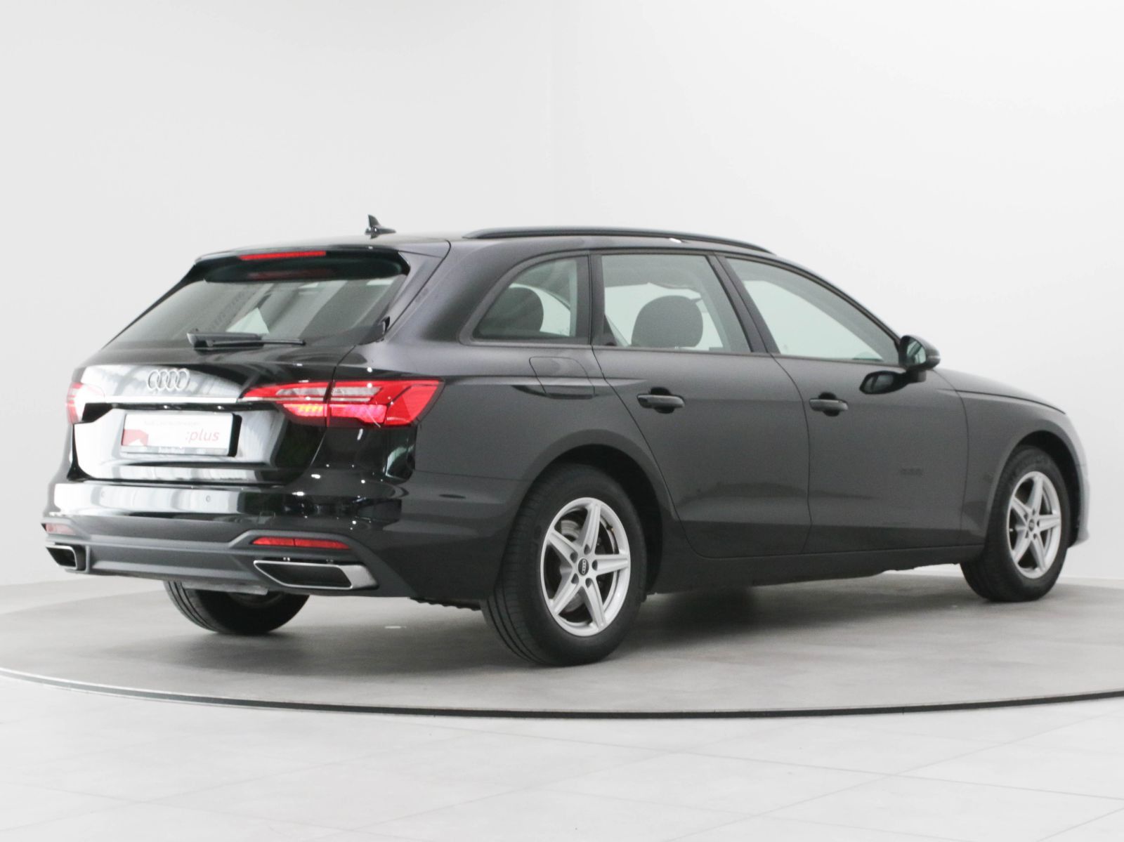 Audi A4 Avant 35 TDI S tronic - Samsaru's Car Outlet
