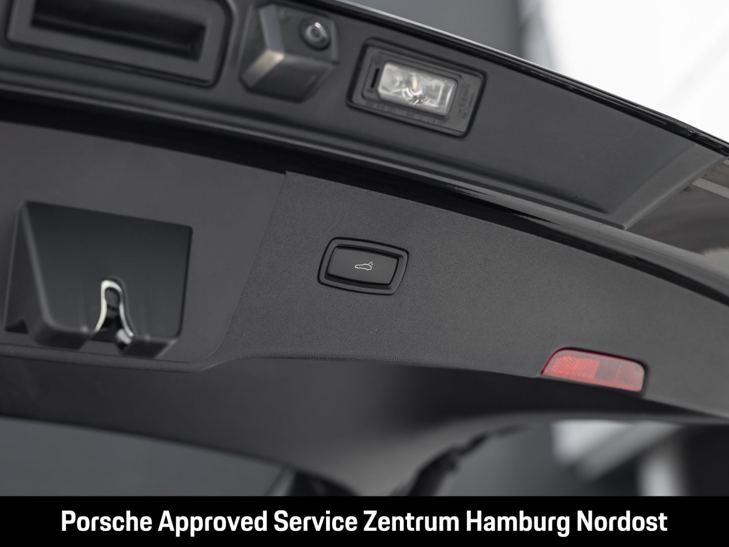 Porsche Cayenne E-Hybrid Coupe Sportabgas Sport Chrono