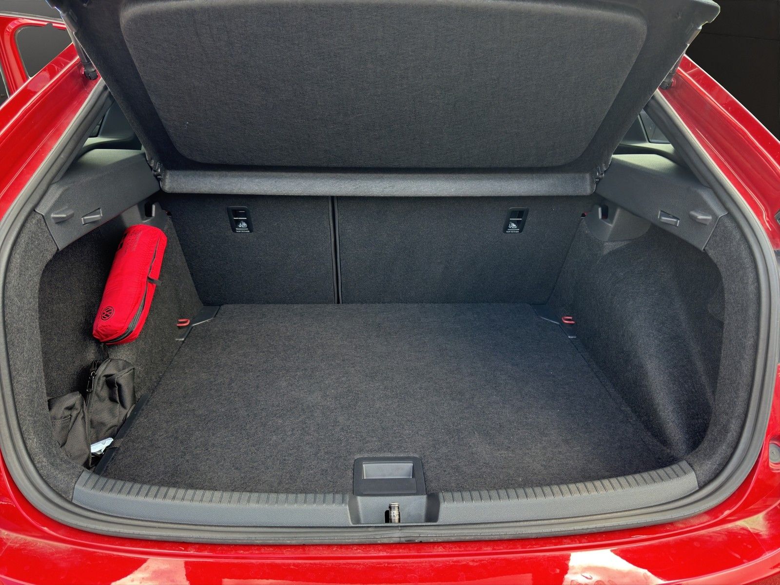 Volkswagen Taigo 1.5TSI DSG R-Line - Samsaru's Car Outlet