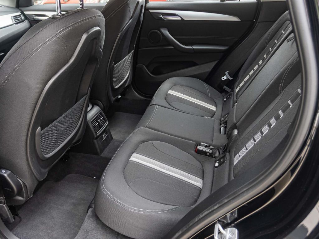 BMW X1 18d - Samsaru's Car Outlet