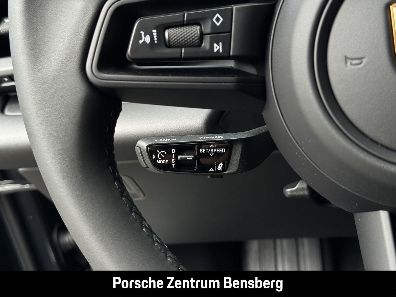 Porsche Macan Electric 4