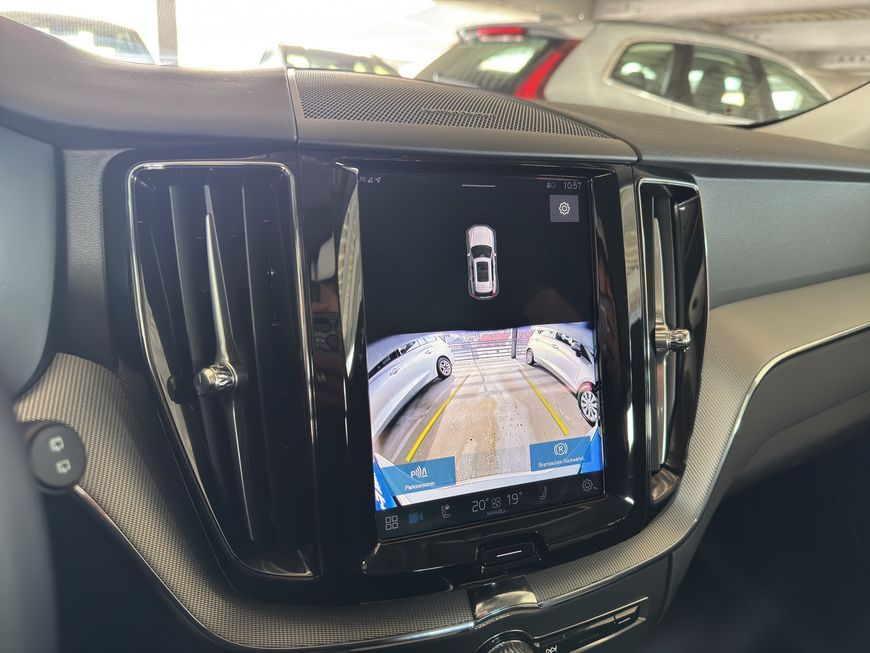 Volvo XC60 B5 B AWD Core