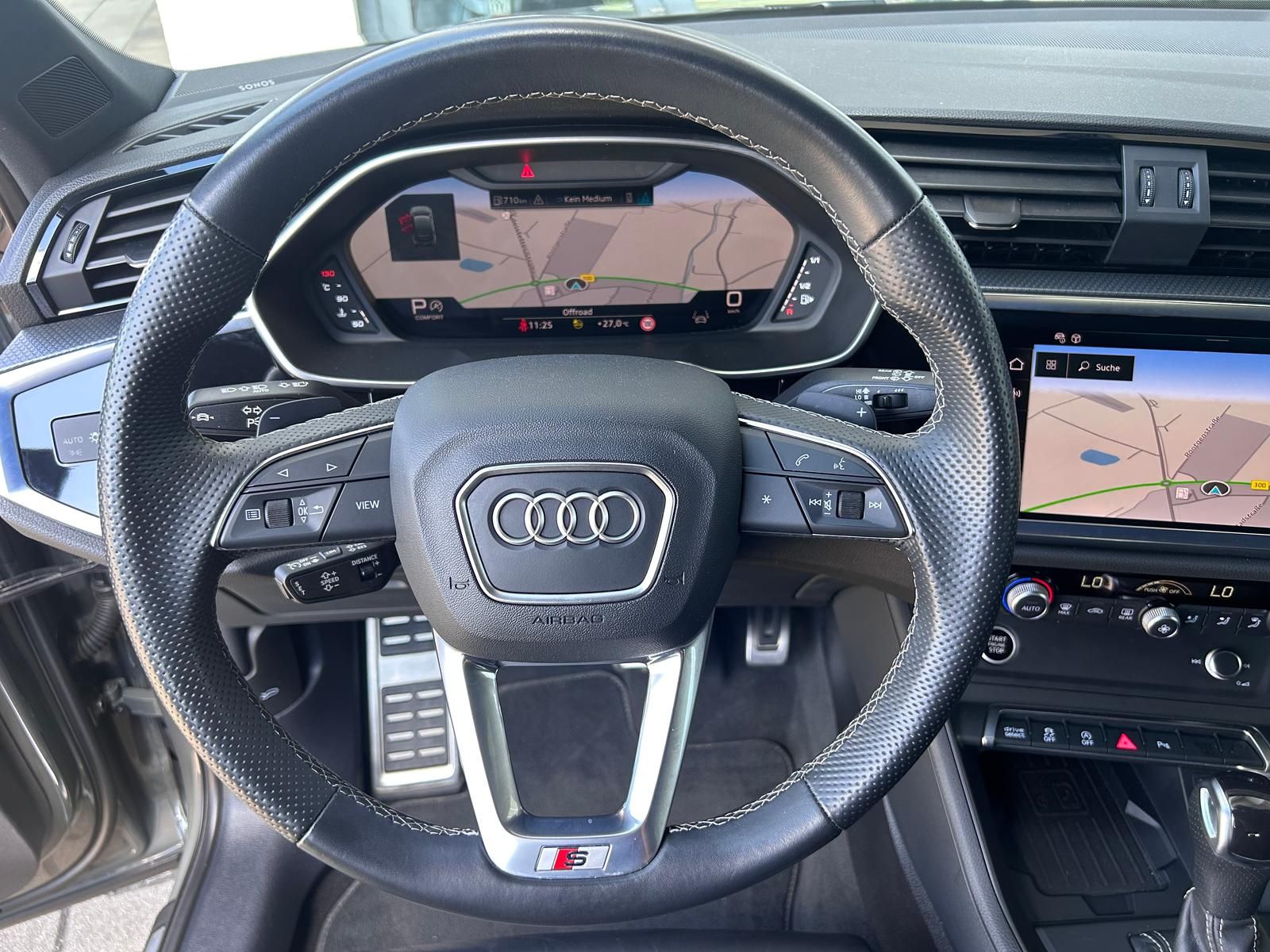 Audi Q3 40 TDI quattro S line 2.0TDI Sportb. AHK DCC