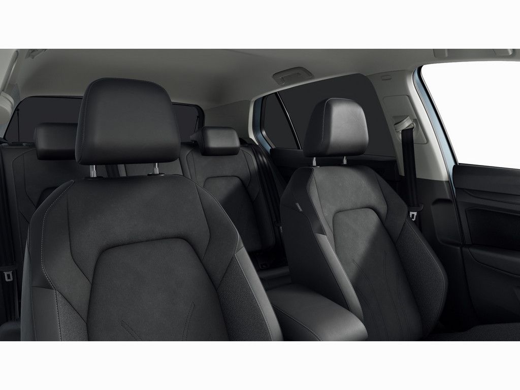 Volkswagen Golf VIII Style 1,5 l eHybrid DSG ACC PANO HUD