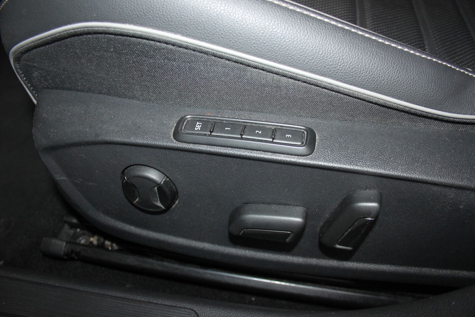 Volkswagen Golf VIII Lim. GTD/DSG/PANO/LEDER/DCC/H&K/HUD/AL