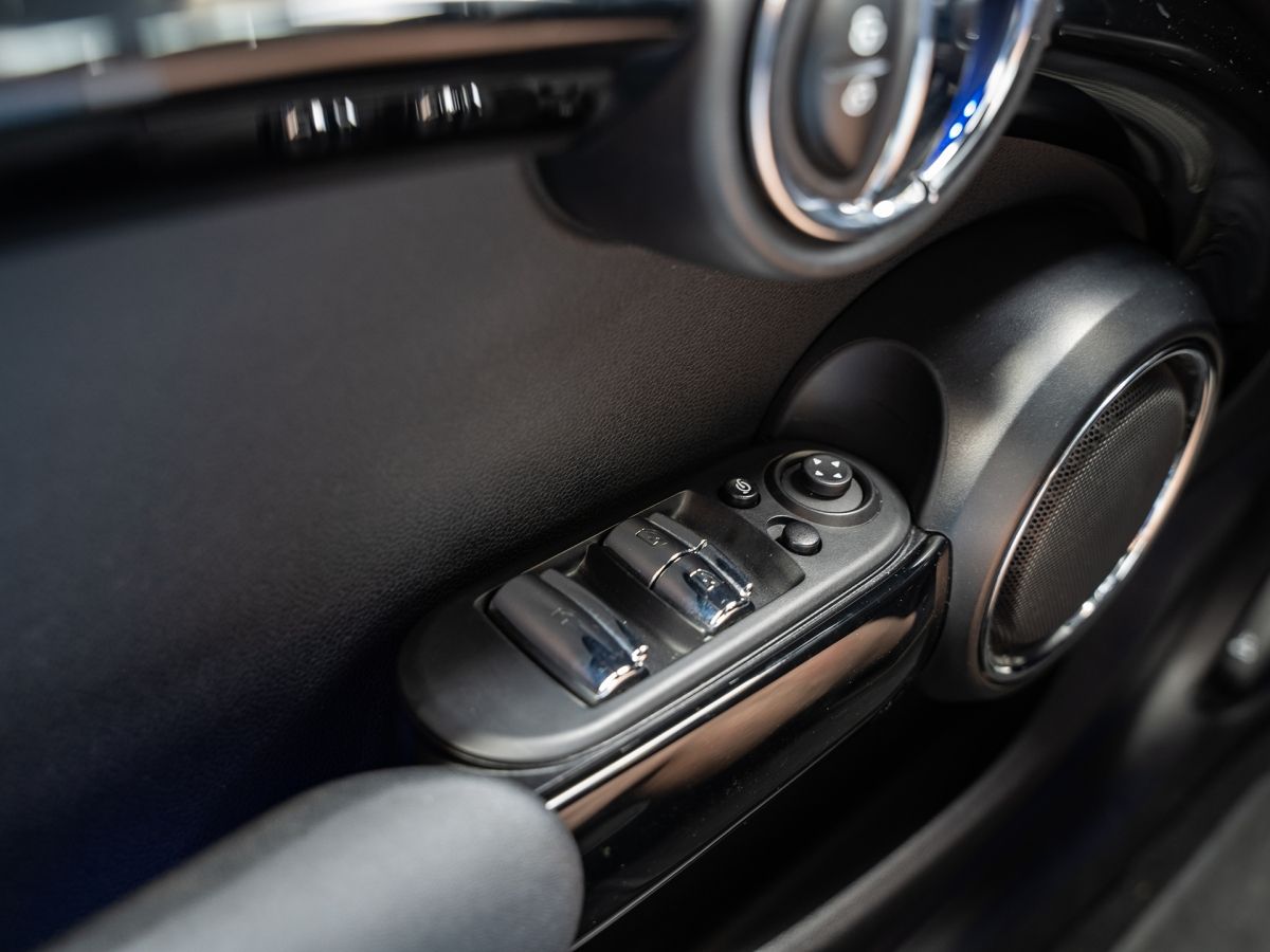 MINI Cooper John Cooper Works - Samsaru's Car Outlet