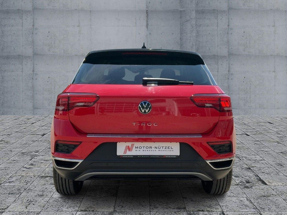 Volkswagen T-Roc 1.5 TSI UNITED - Samsaru's Car Outlet