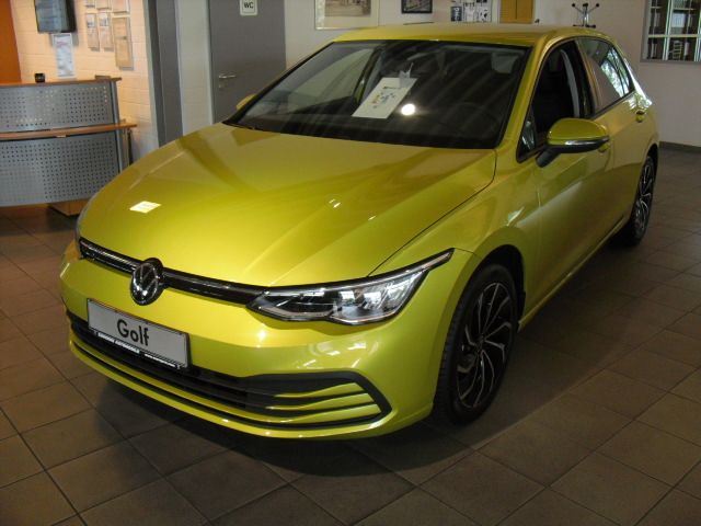 Volkswagen Golf Life 1.5 TSI - Samsaru's Car Outlet