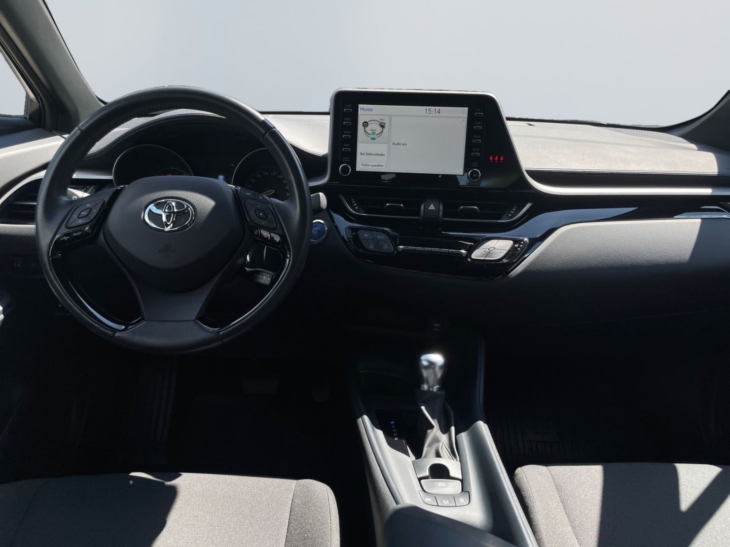 Toyota C-HR 1.8 Hybrid Flow - Samsaru's Car Outlet
