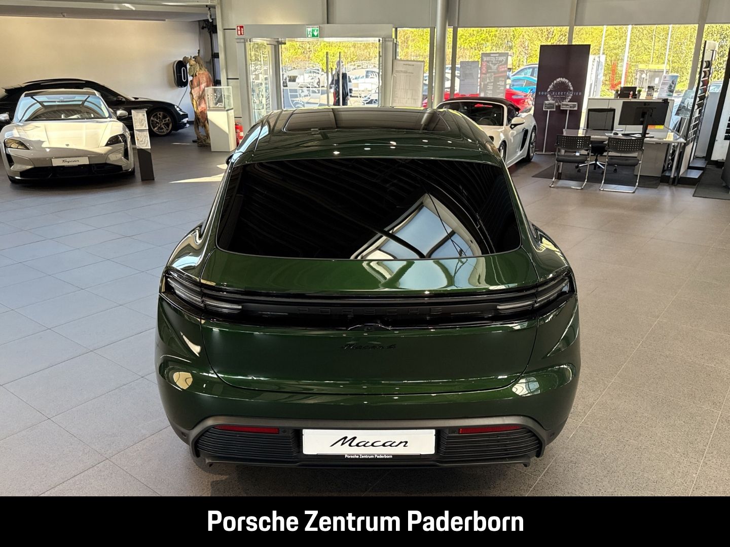 Porsche Macan 4 - Samsaru's Car Outlet
