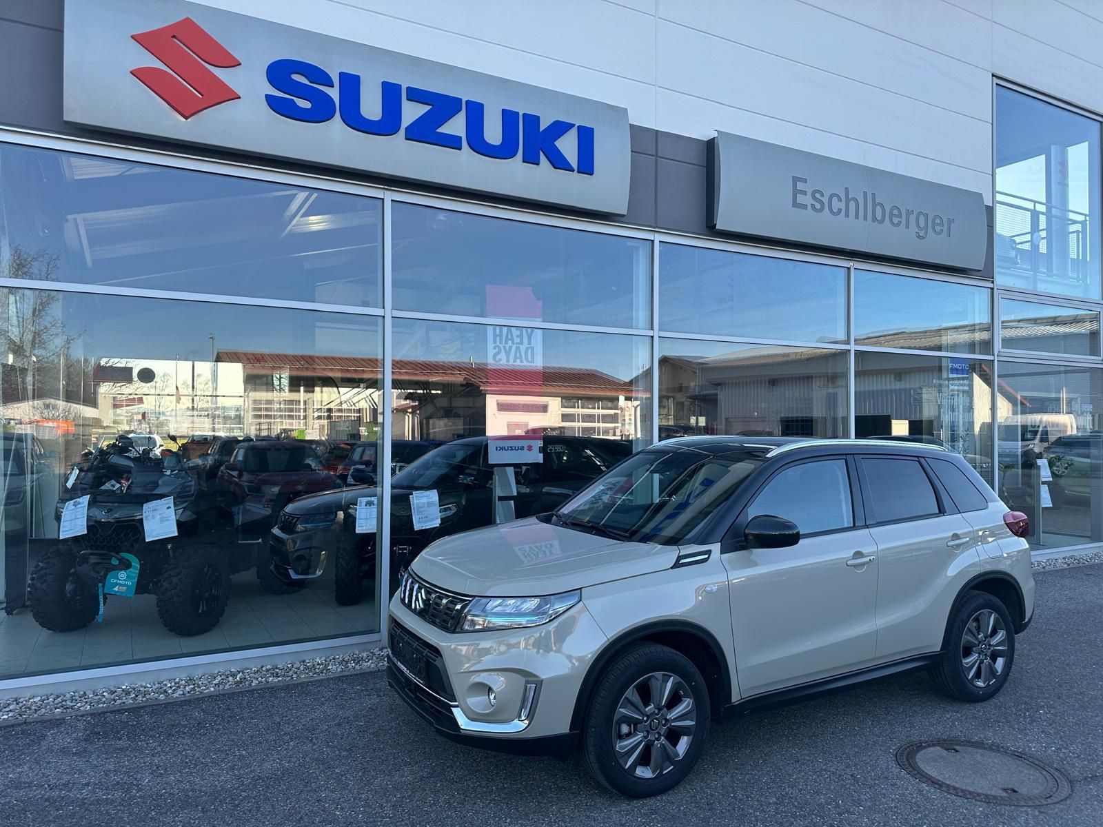 Suzuki Vitara 1.5 Hybrid Comfort - Samsaru's Car Outlet